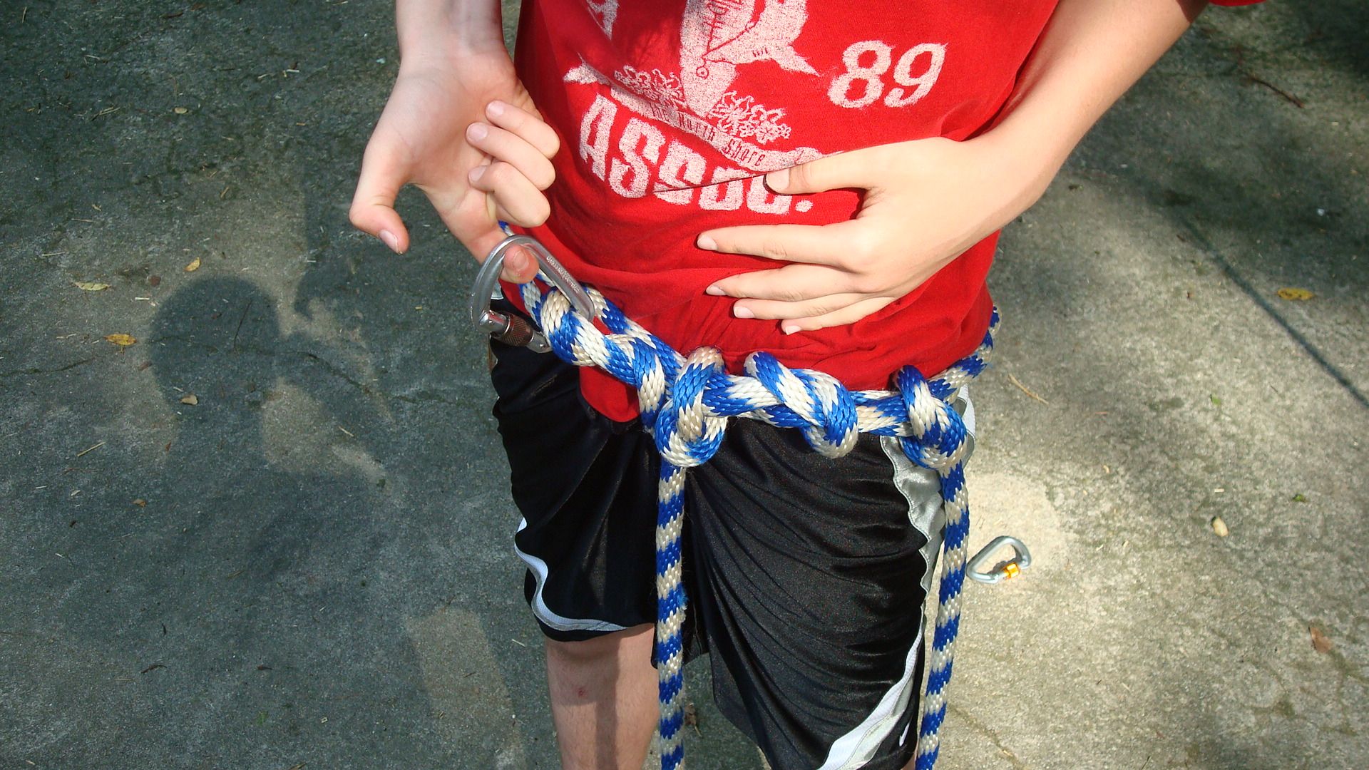 How to Climb a Tree (using Only Rope!) the Fun/simple Way 6 Steps