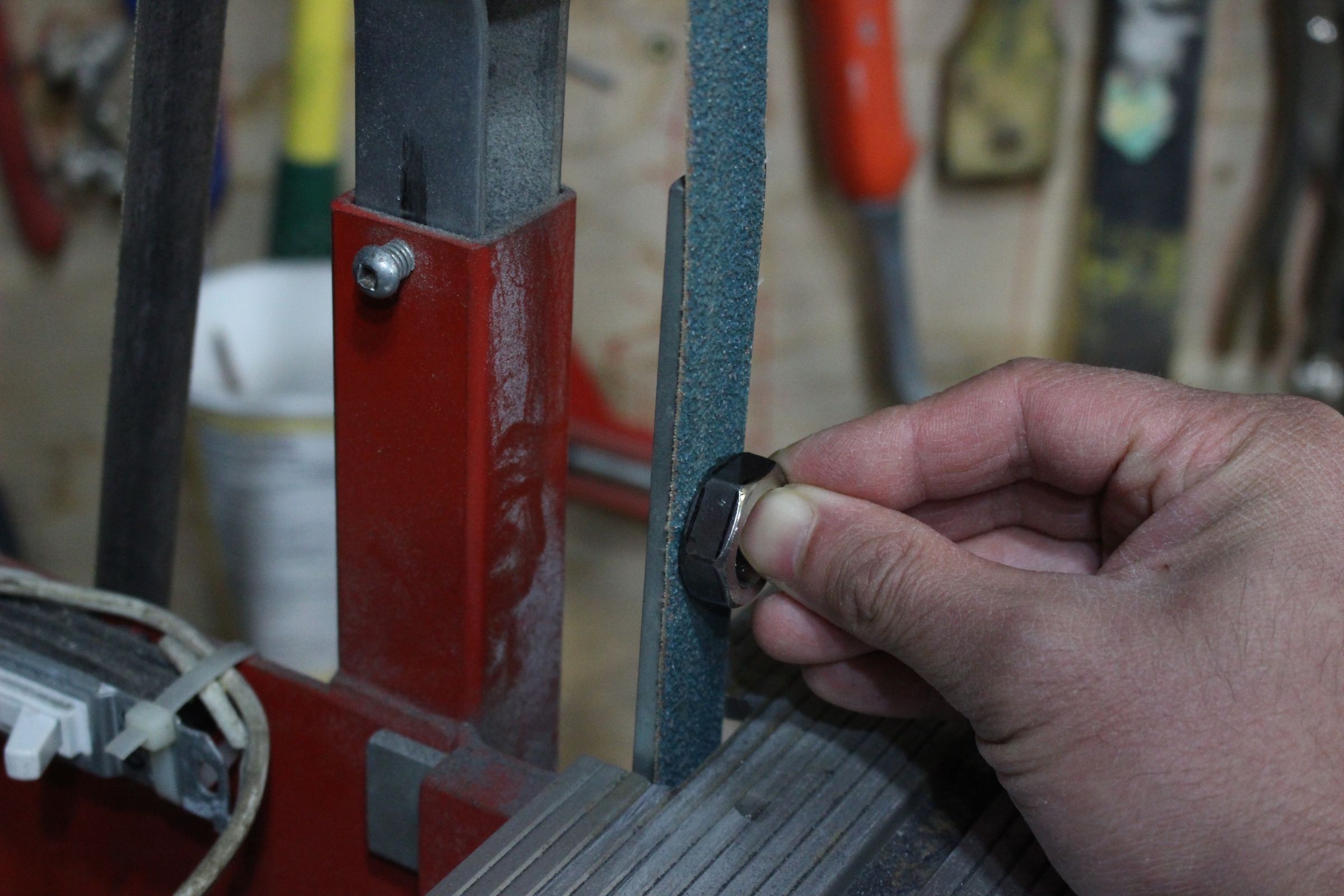 Make a Ring From a Nut Version 2 Smooth Ring 10 Steps (with