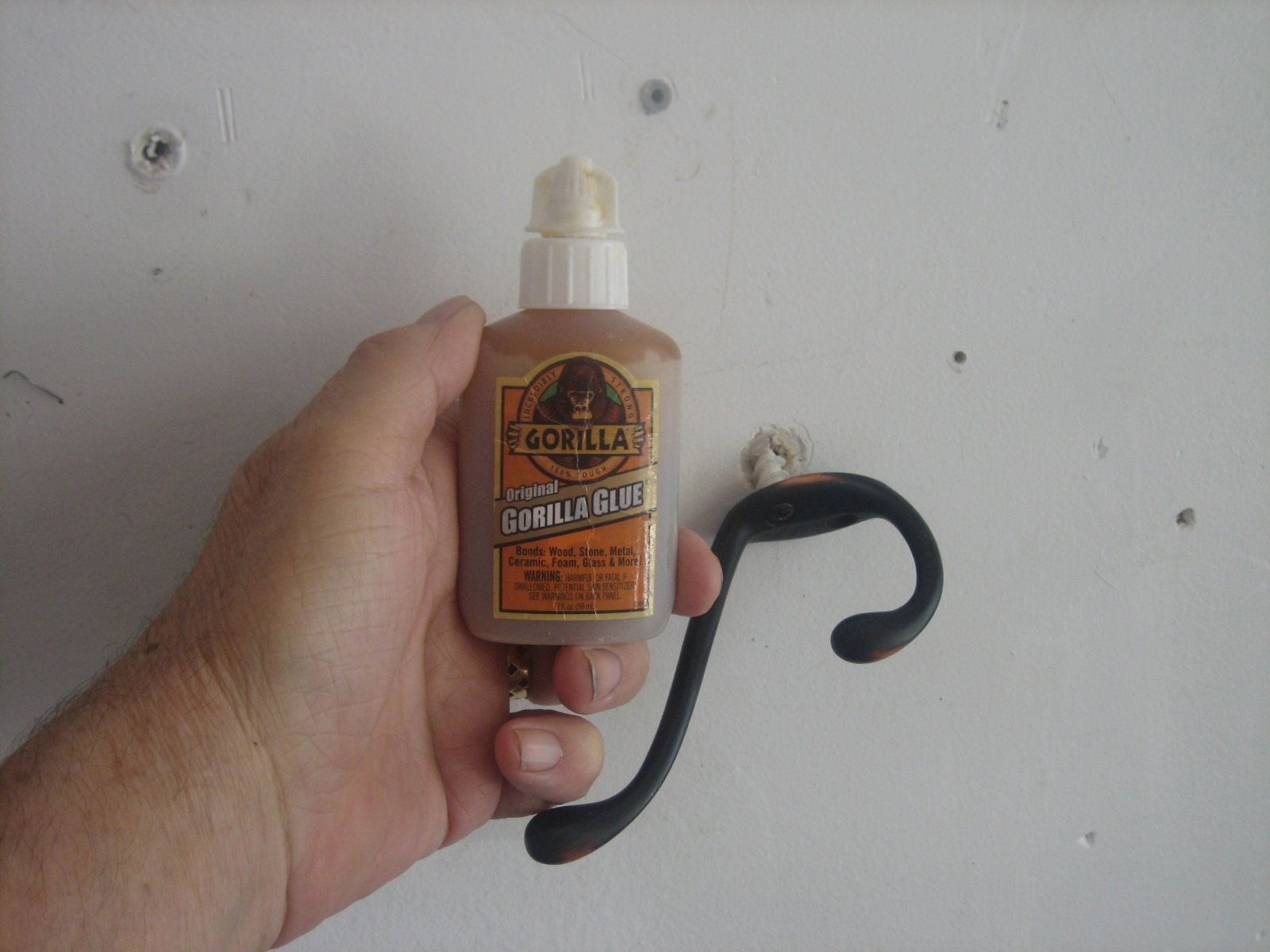 REPAIR LOOSE DRYWALL ANCHORS 7 Steps Instructables