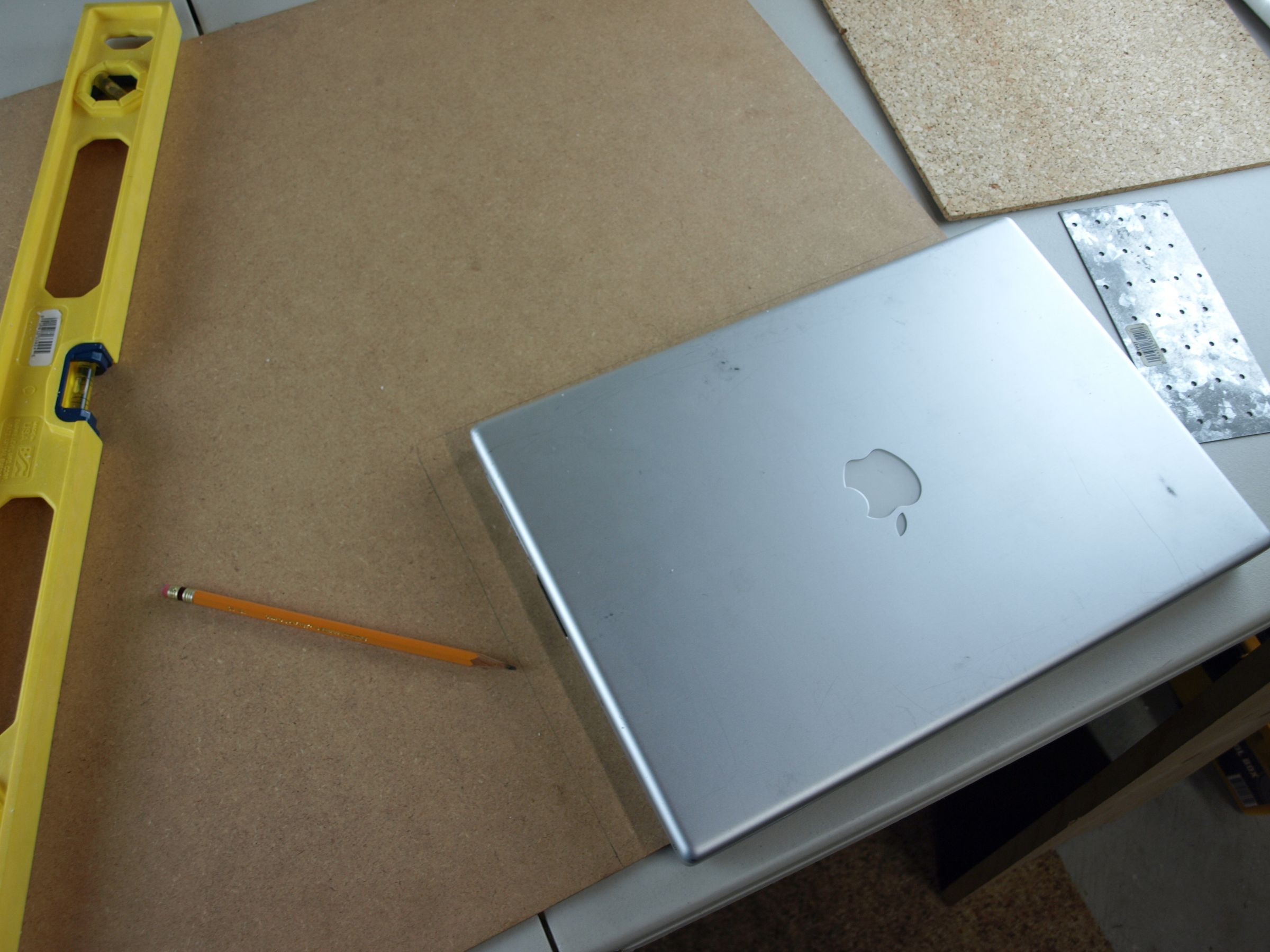 Tripod Laptop Stand 8 Steps (with Pictures) Instructables