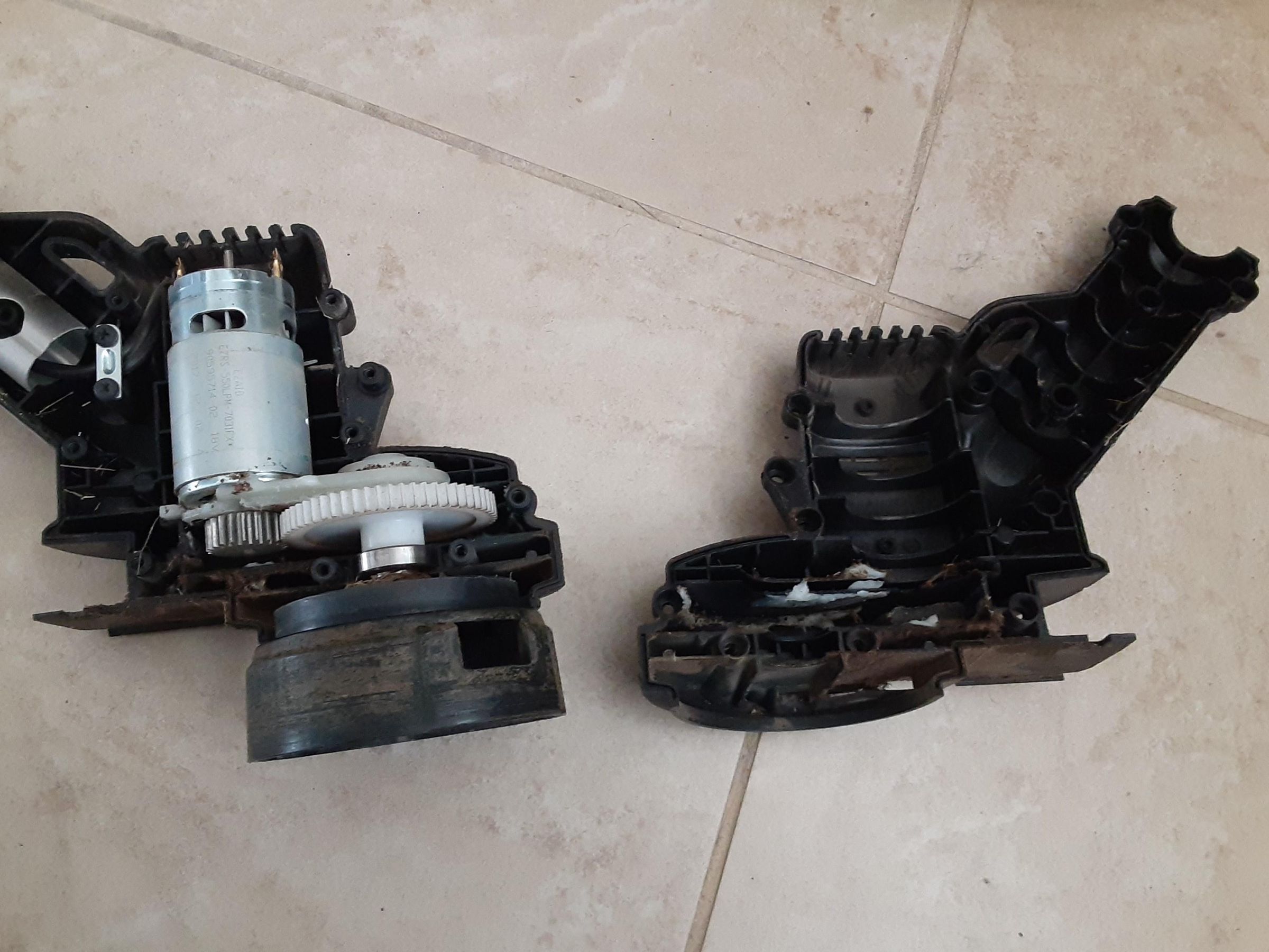 Black and Decker LSTE525 Weed Whacker Repair 8 Steps (with Pictures