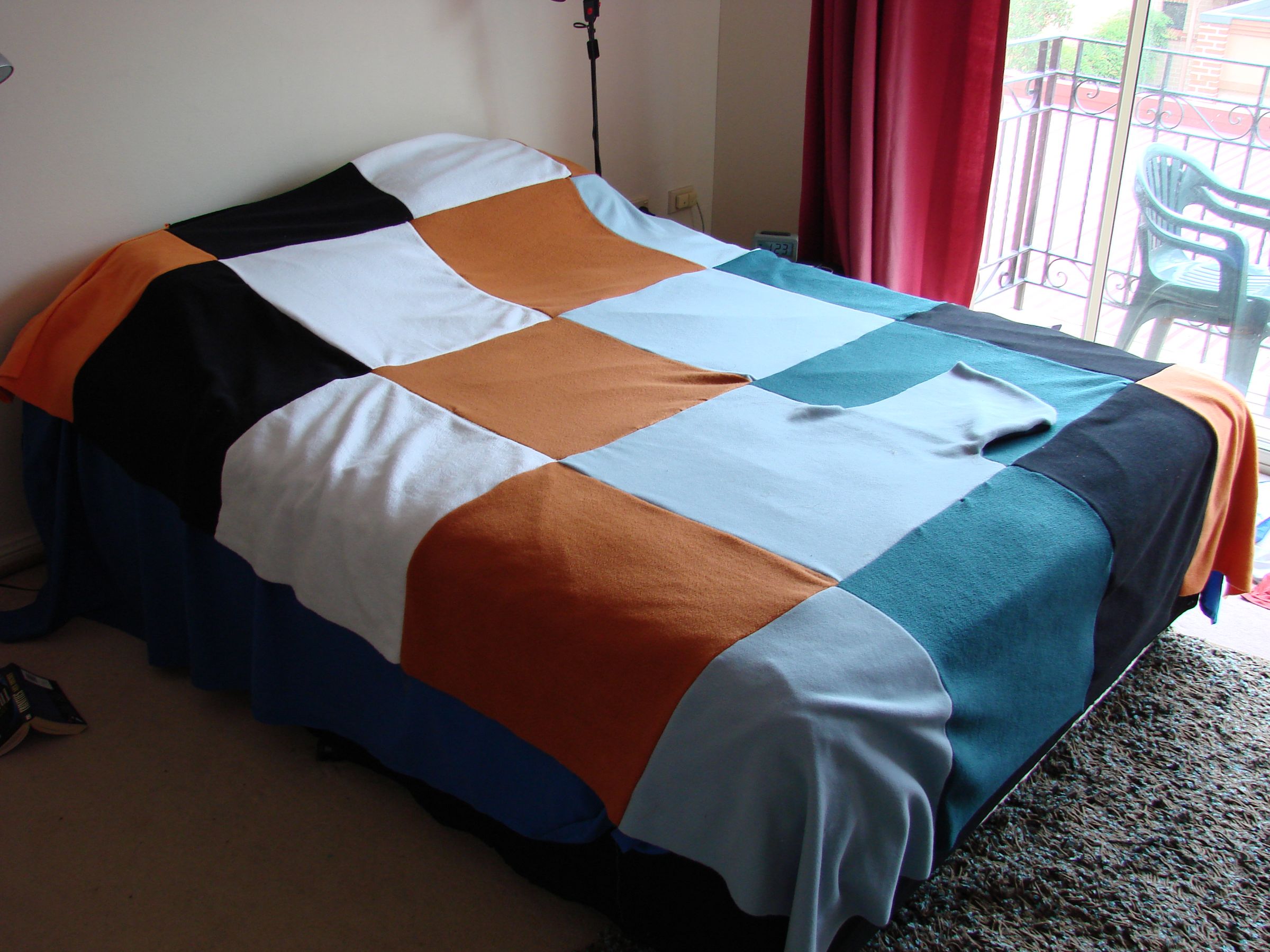 Blanket With BuiltIn Hood 8 Steps Instructables