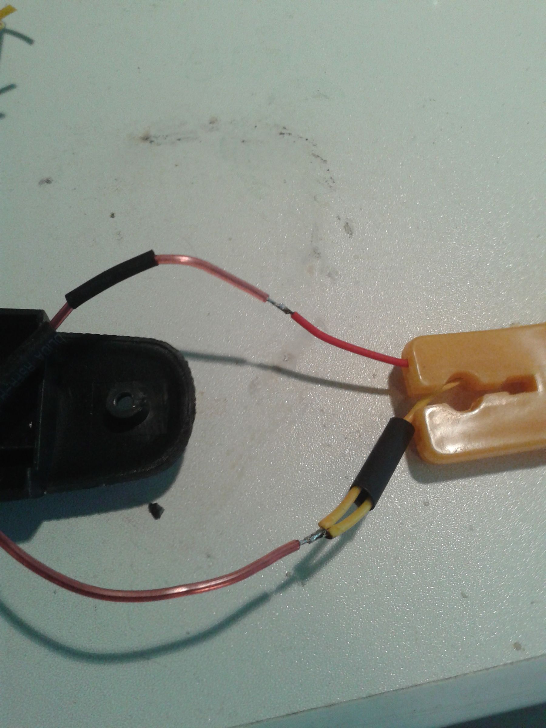 Easy High Voltage Fly Swatter Mod 4 Steps Instructables