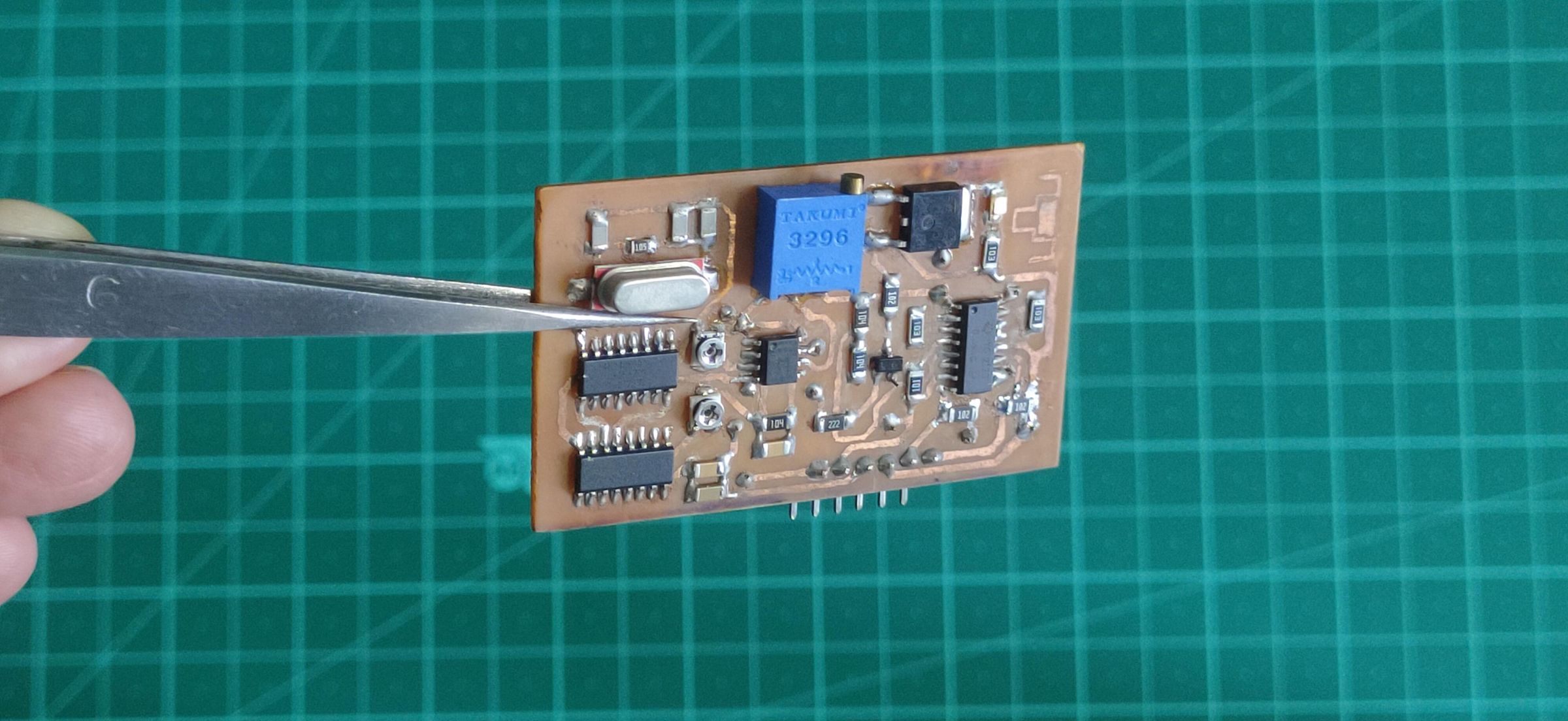 200W Modified Square Wave Inverter With Crystal Control 10 Steps
