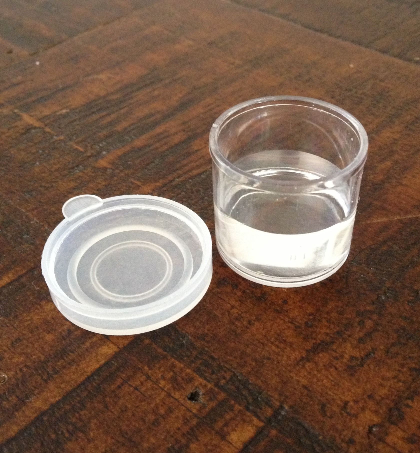 How to Make Edible Glue for Gumpaste & Fondant Embellishments 4 Steps