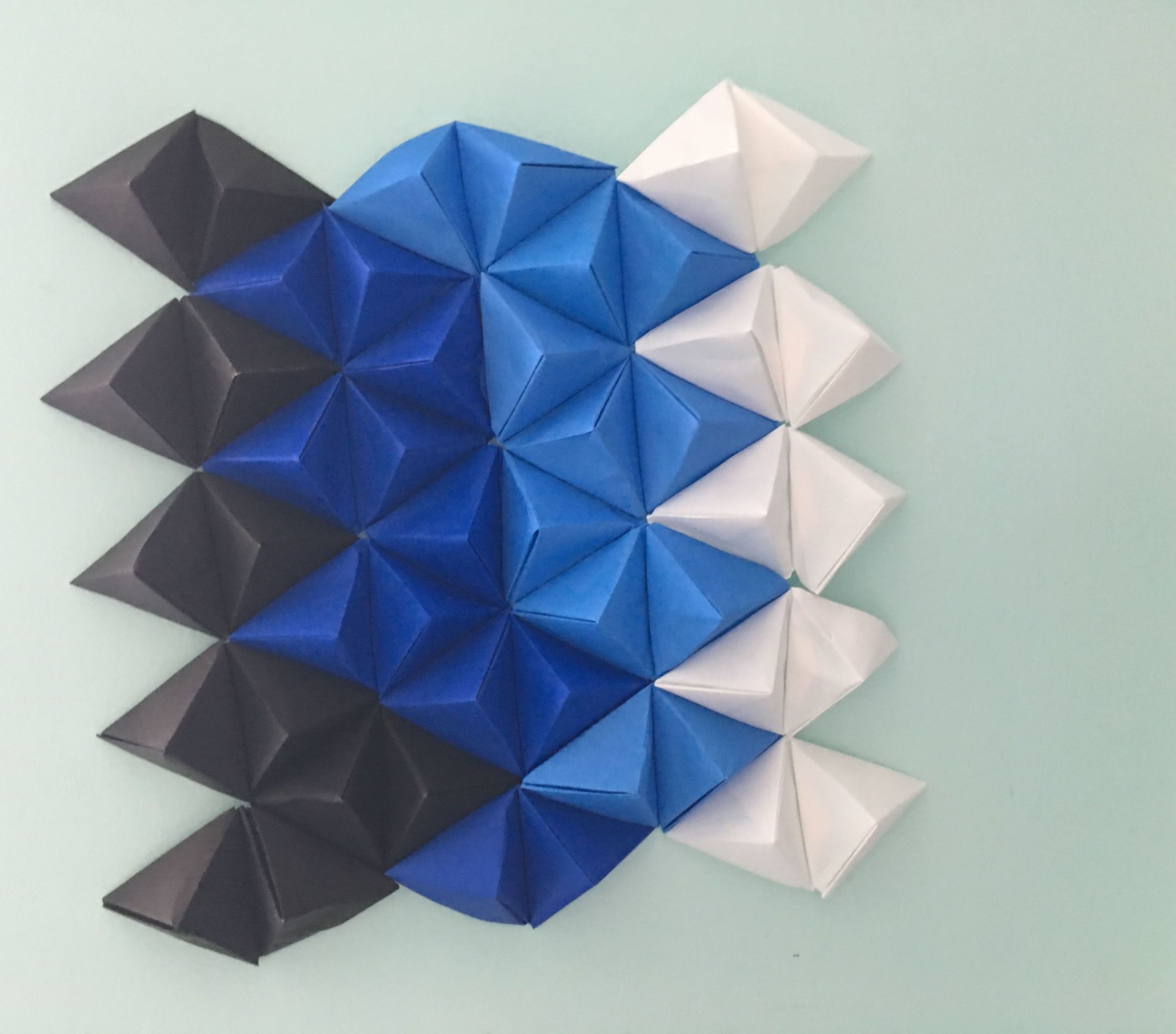 3d origami wall art | triangle pixel art DIY Project DIY Project Image