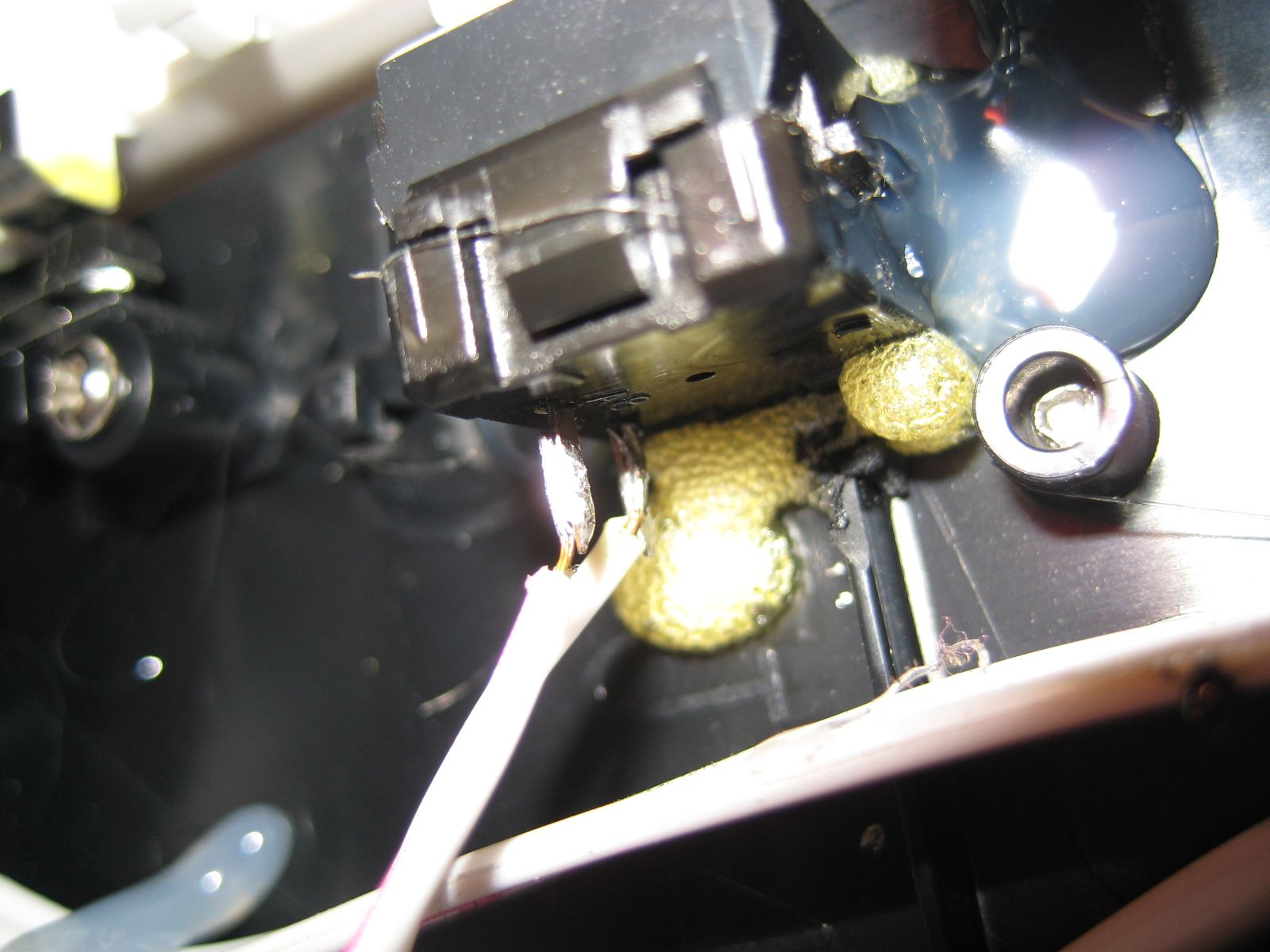 Rock Band Guitar Mod Guitar Hero Buttons and Strum Bar 17 Steps