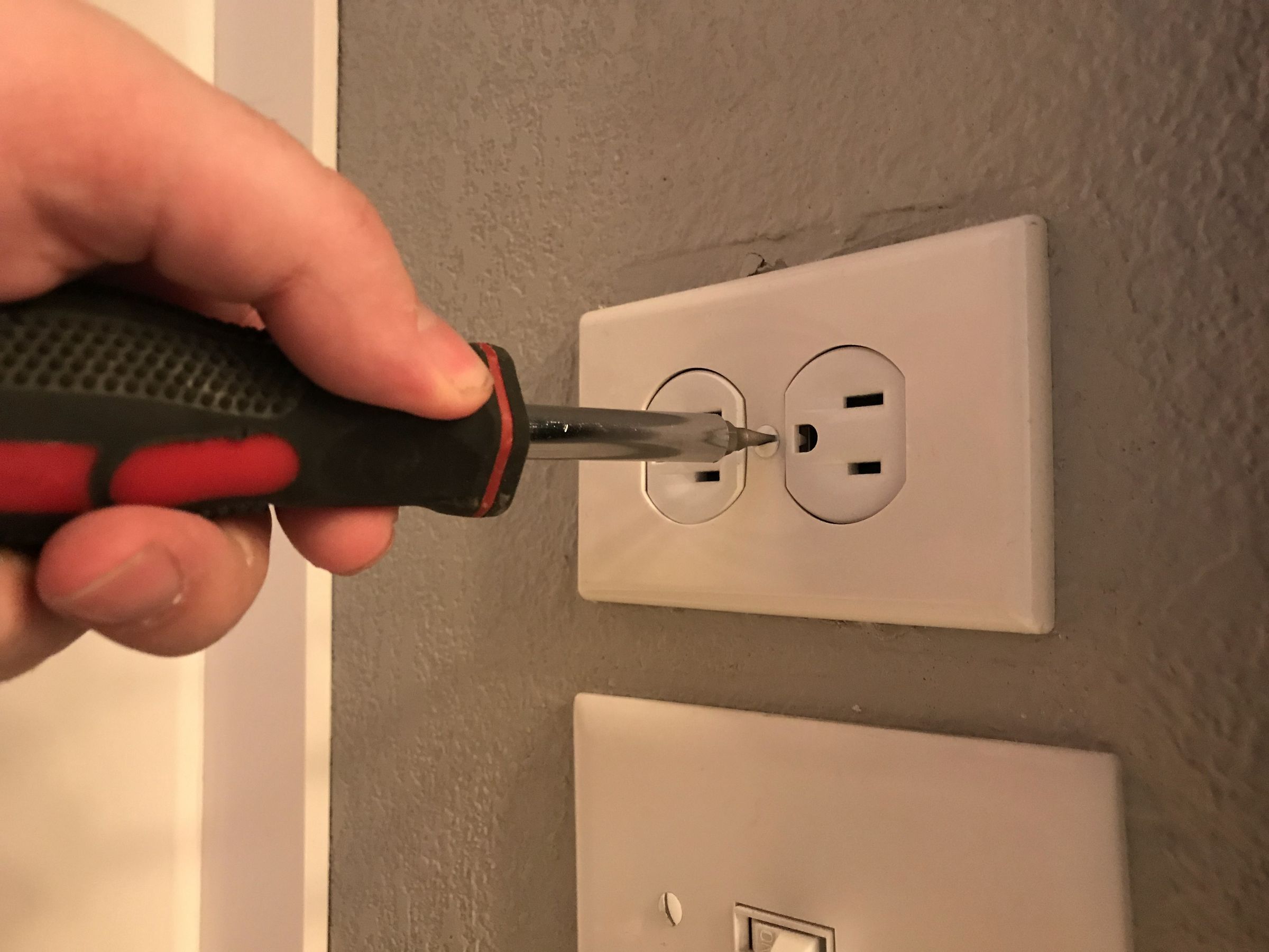 Hooking Up an Electrical Outlet 6 Steps Instructables