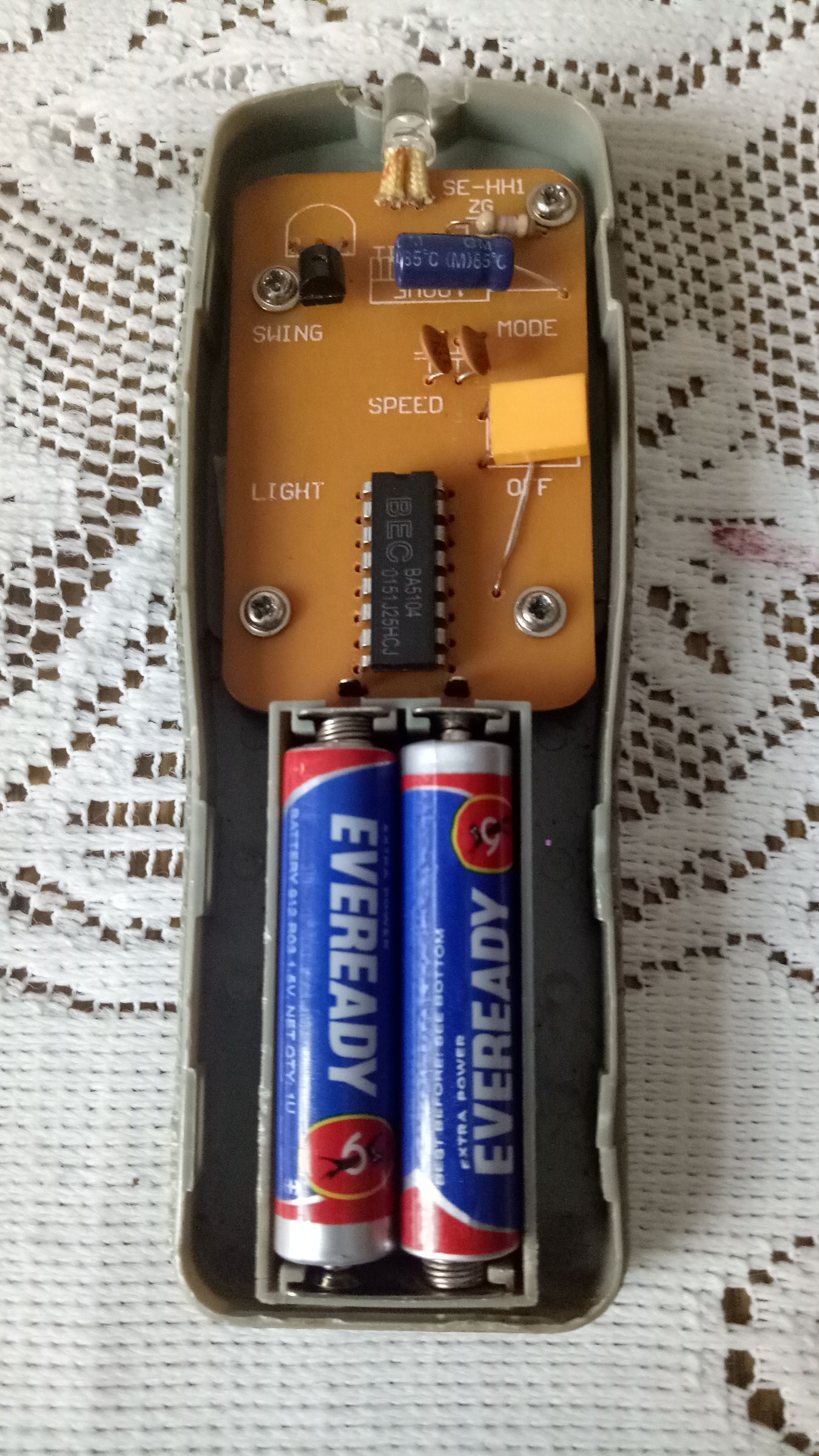 Repairing a Hunter Fan Remote Control 5 Steps Instructables