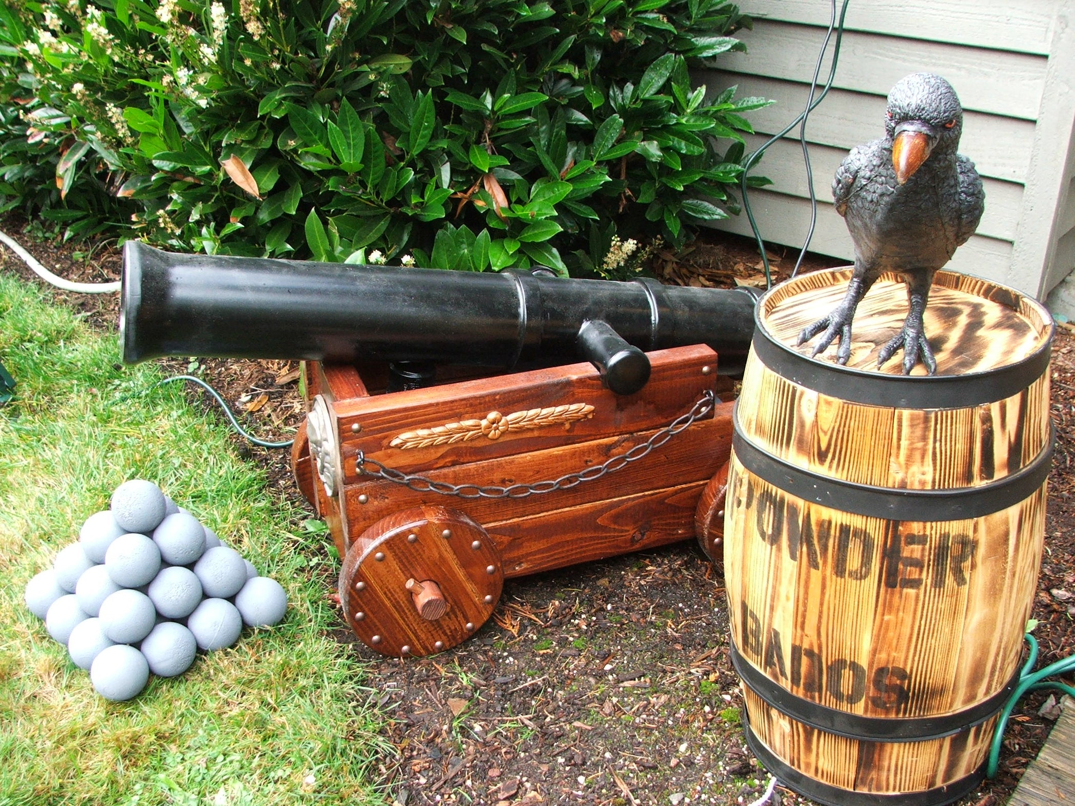 Halloween Pirate Cannon (and Fog Machine Disguiser) 7 Steps (with