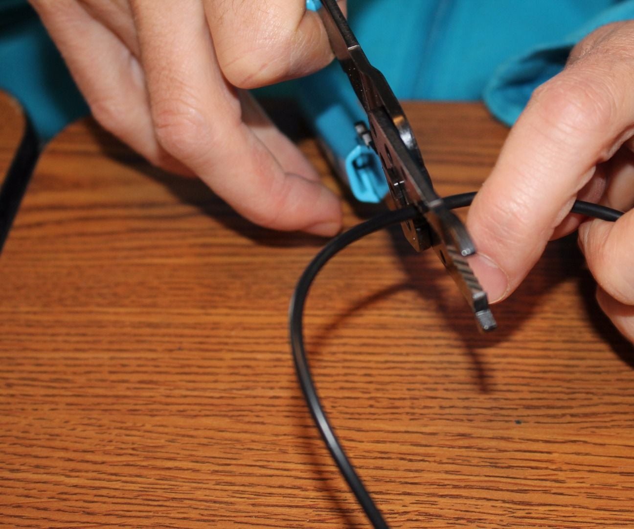 Lengthening a Charger Cord … to Save Our Car Trip 4 Steps (with