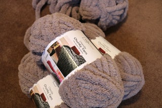 Easy Chunky Hand Knitted Blanket In One Hour 9 Steps With Pictures Instructables