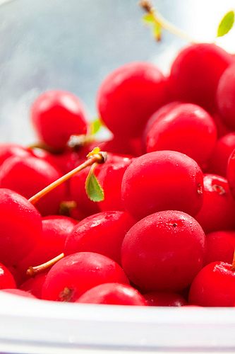 Easy Cherry Cobbler