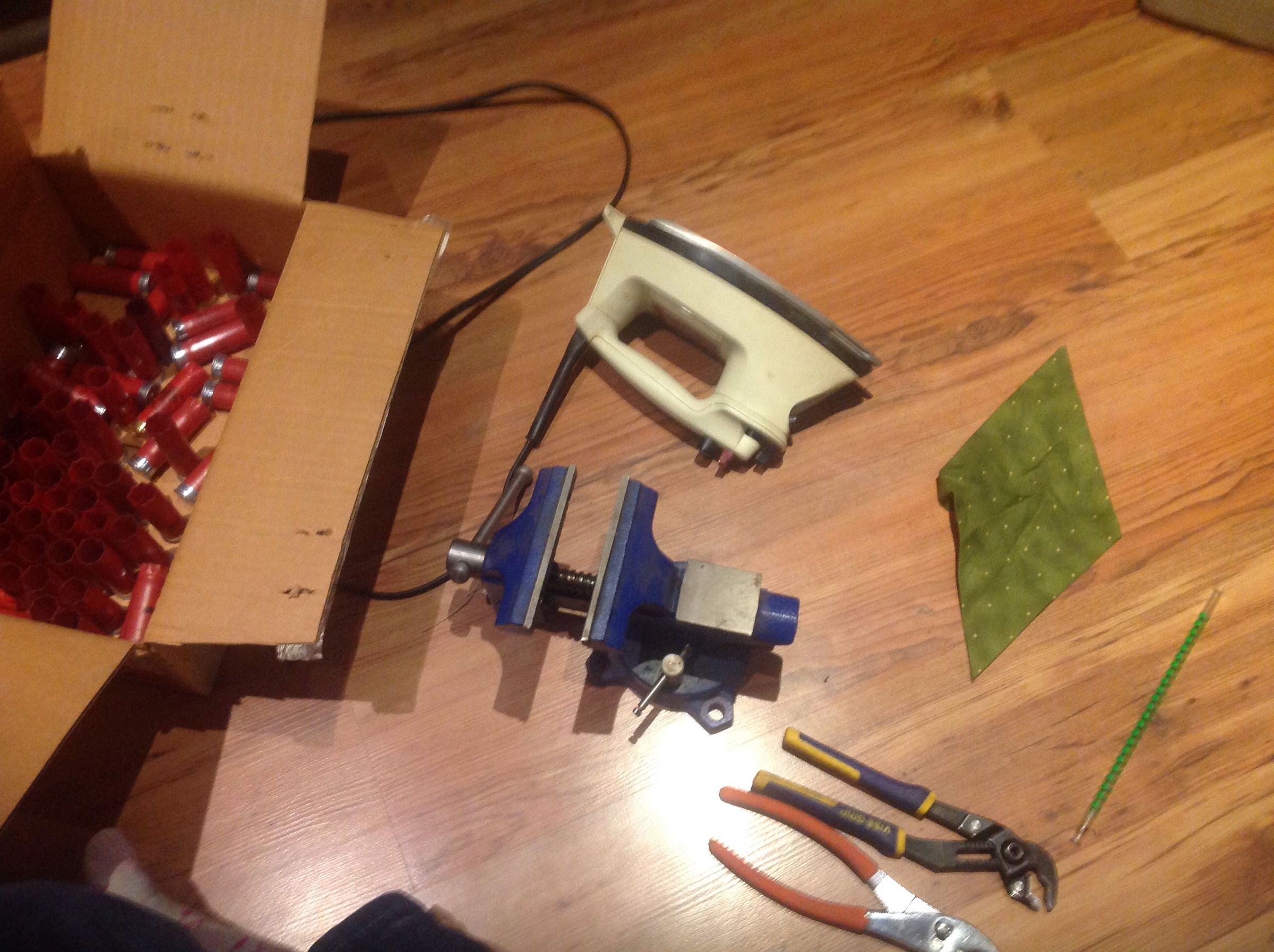 How to Remove Brass From a Spent Shotgun Shell 6 Steps Instructables