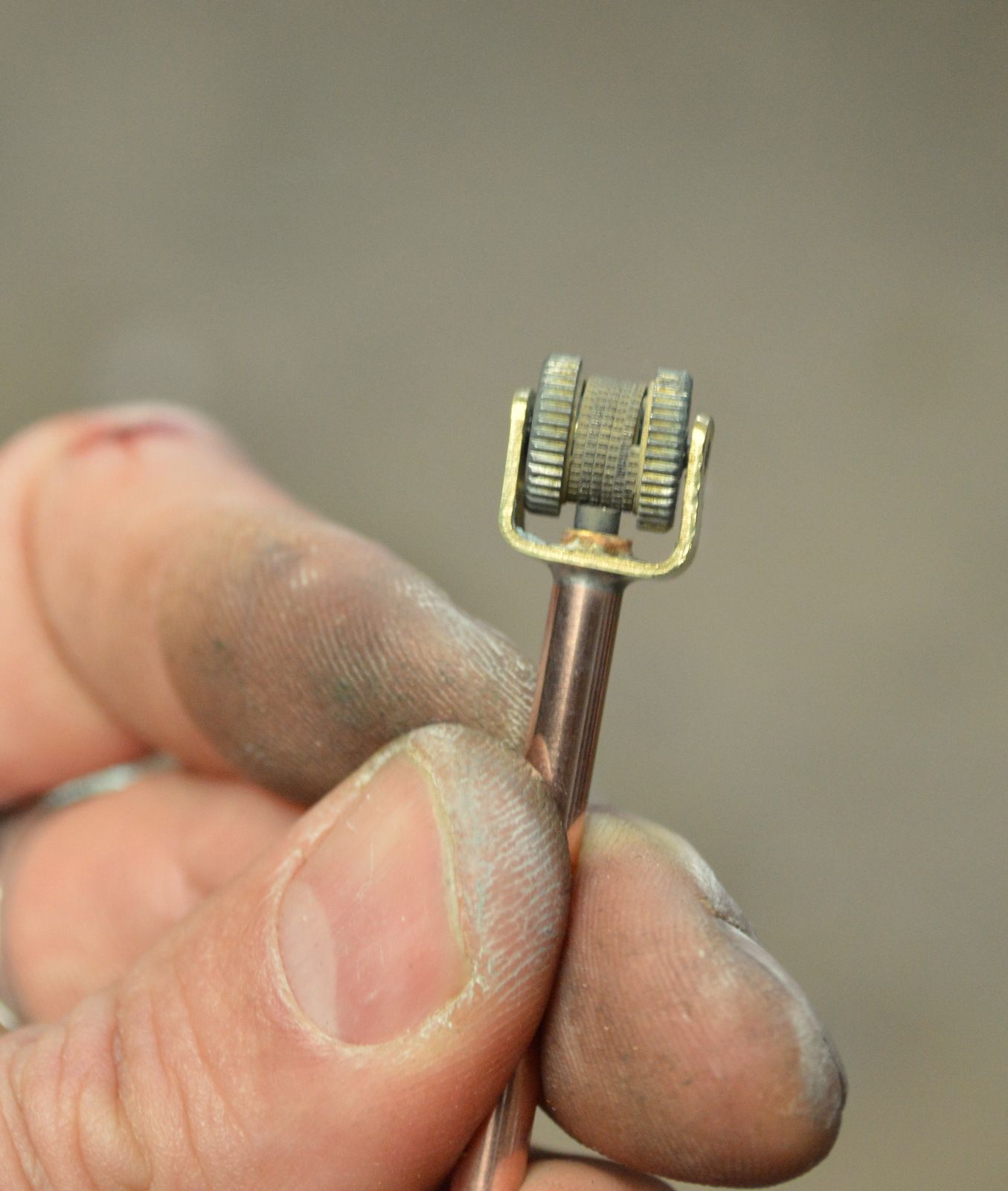 Flint and Spark Wheel Fire Starter 9 Steps (with Pictures