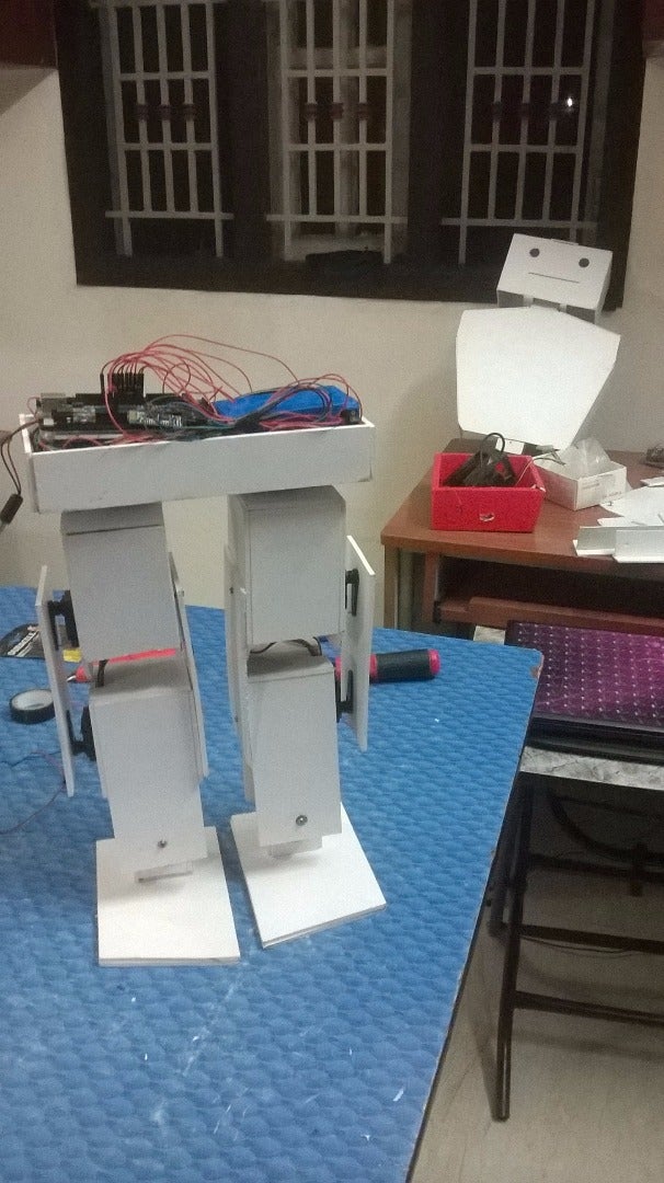 Arduino Based Humanoid Robot Using Servo Motors : 7 Steps (with ...