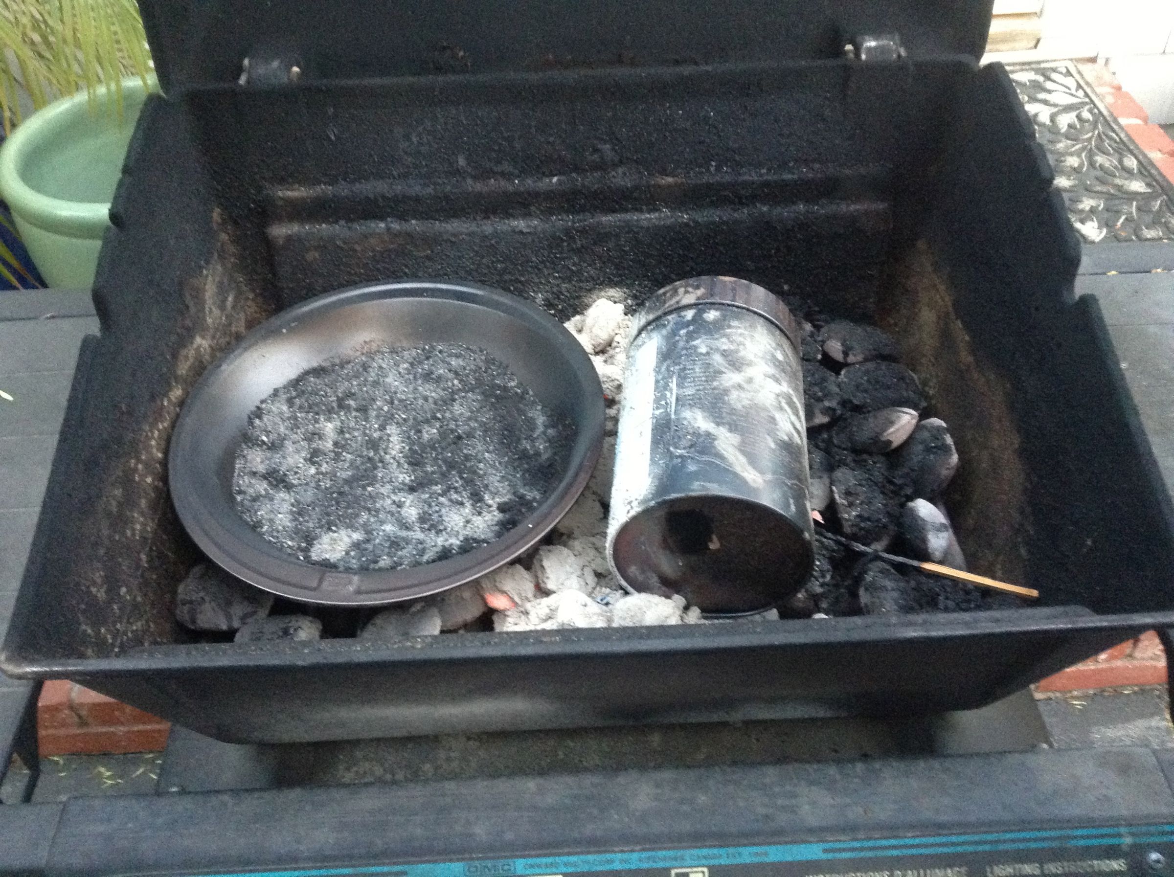 Creating Activated Carbon From Food Waste (CCC Carbon Method) 5 Steps