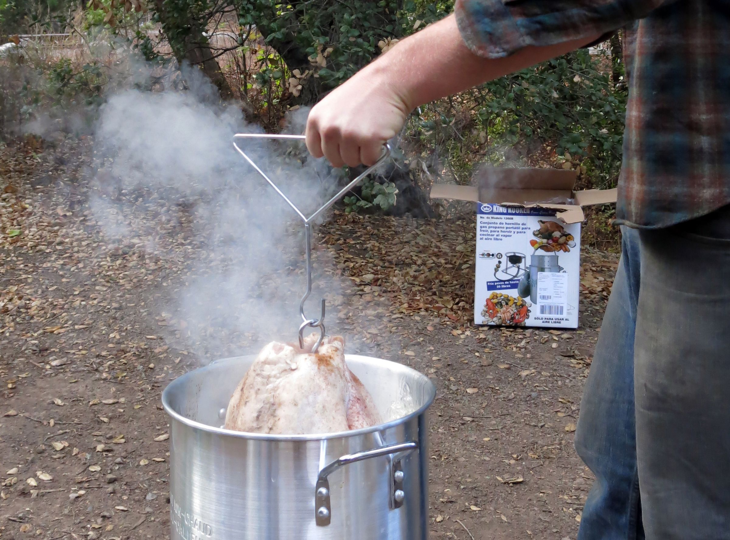 How to Fry a Turkey 6 Steps (with Pictures) Instructables