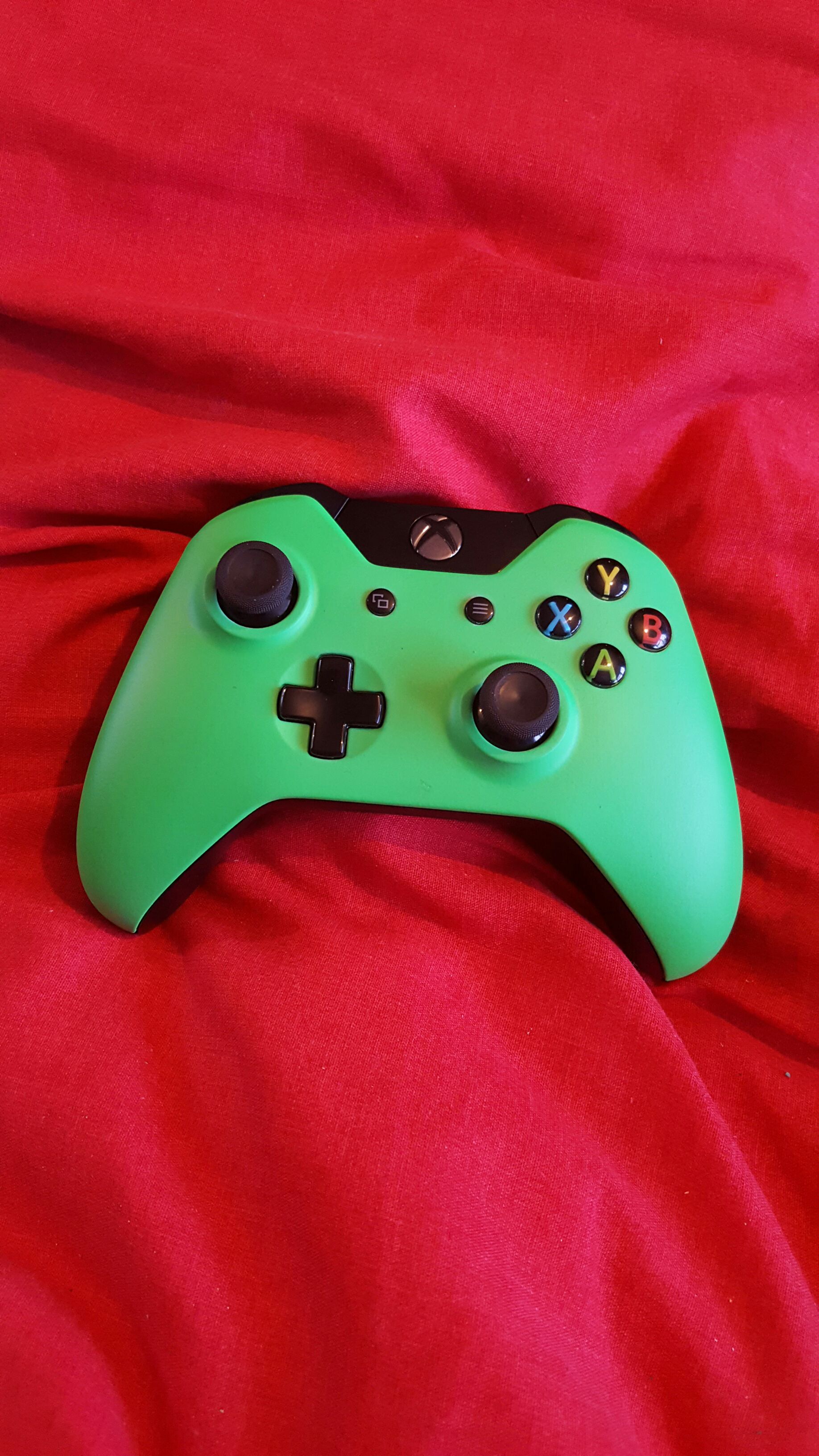 How to Paint Your XBox360 Controller! 8 Steps Instructables
