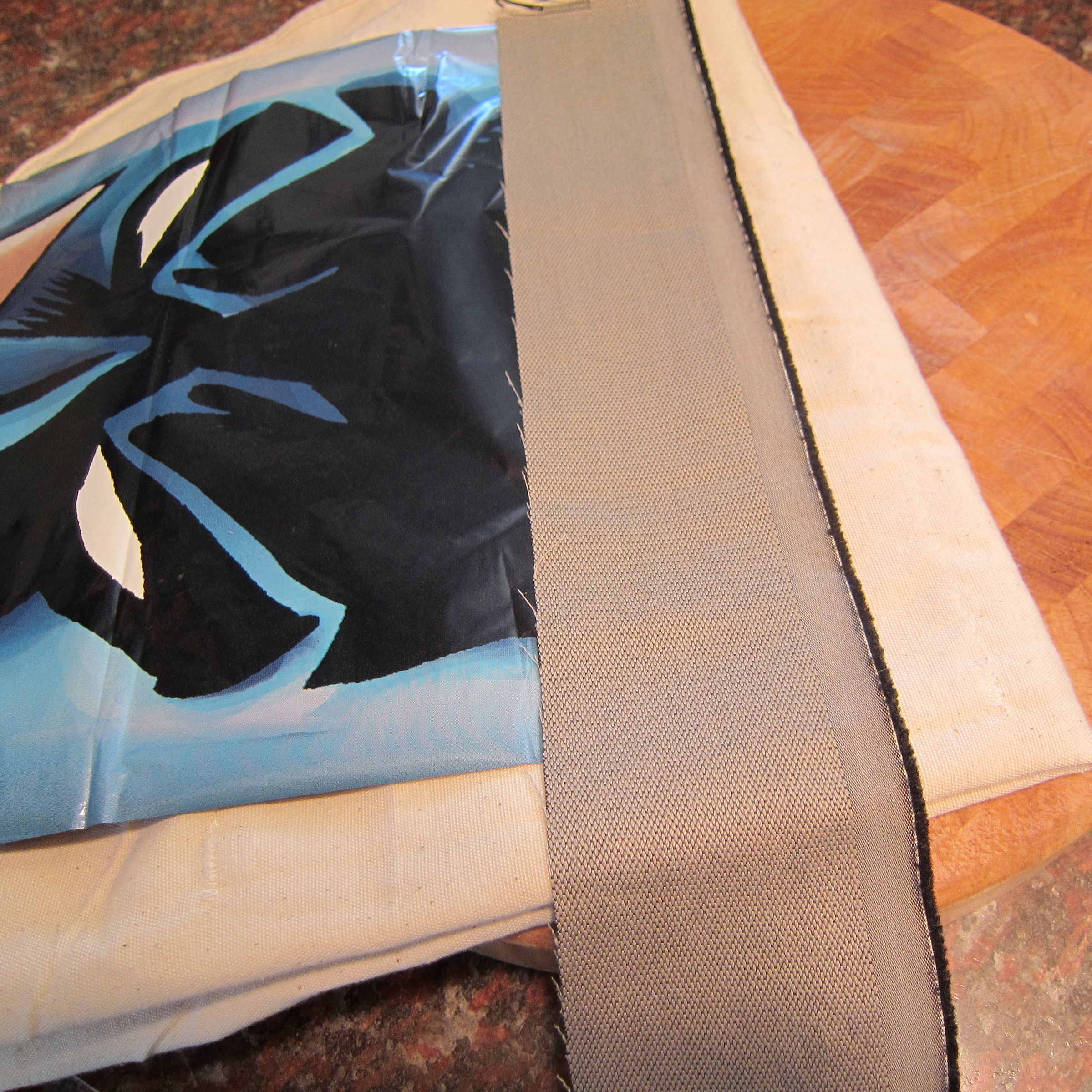 DIY Emergency Blanket From Old Party Balloons 6 Steps (with Pictures