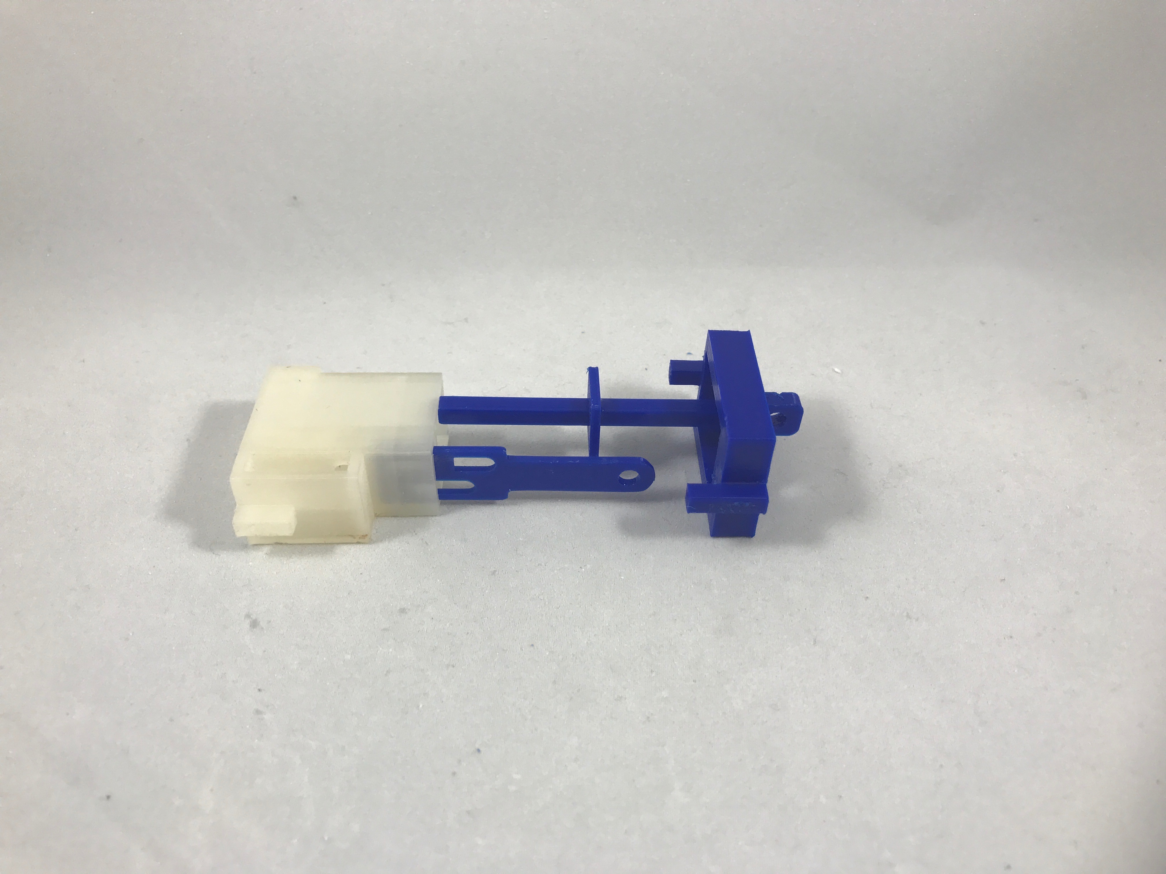 Single Cylinder Air Engine Balloon Powered Rolling Chassis 6 Steps