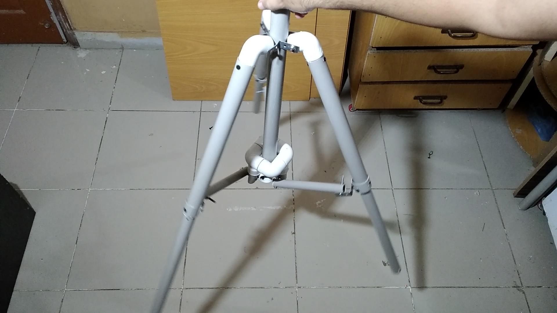 How to Make a Pvc Pipes Tripod and Light Stand 7 Steps (with Pictures