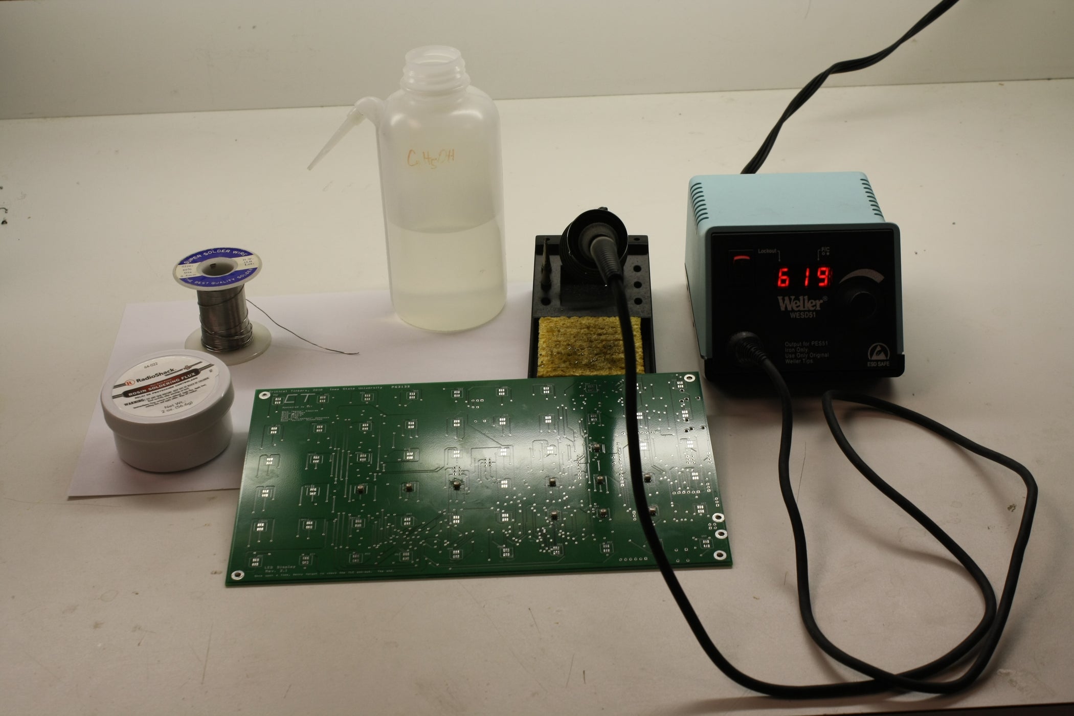 Soldering and Desoldering Surface Mount Components 10 Steps