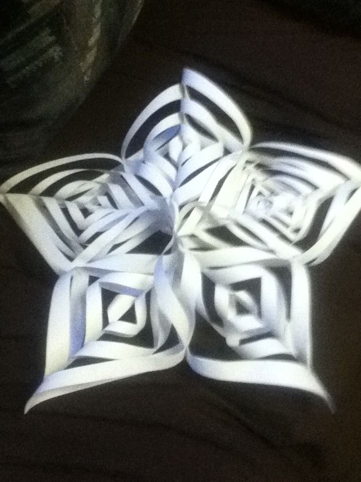 awesome paper snowflake❄ DIY Project DIY Project Image