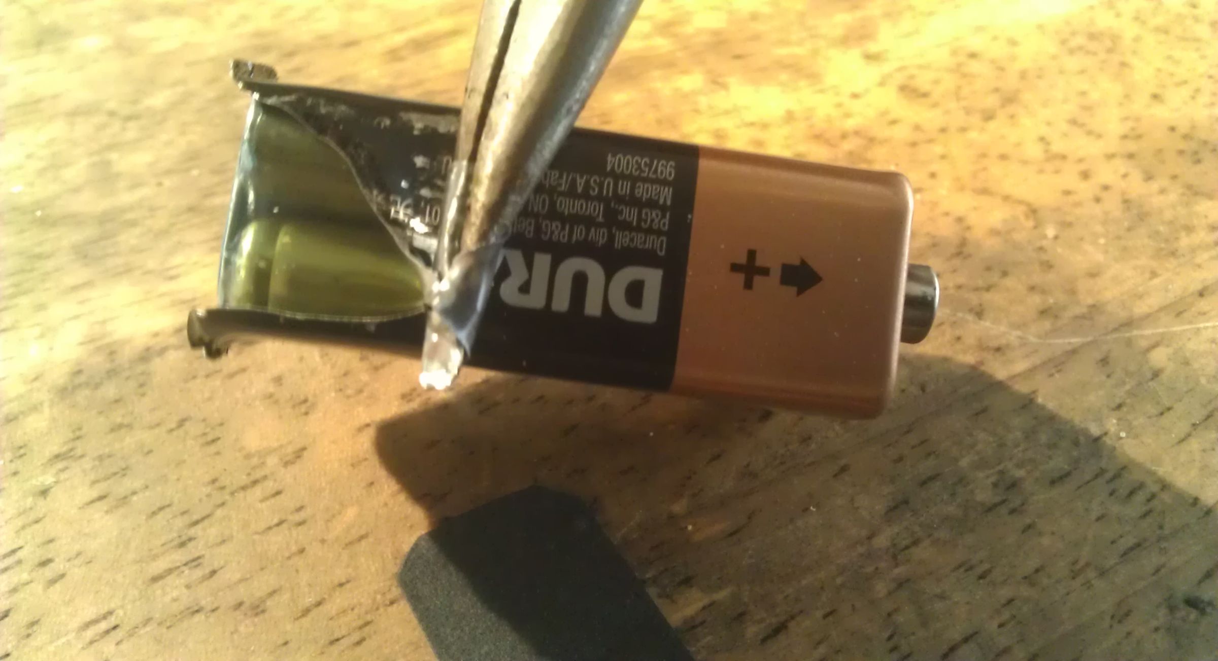 How to Get AAAA BATTERIES OUT OF 9V 5 Steps Instructables