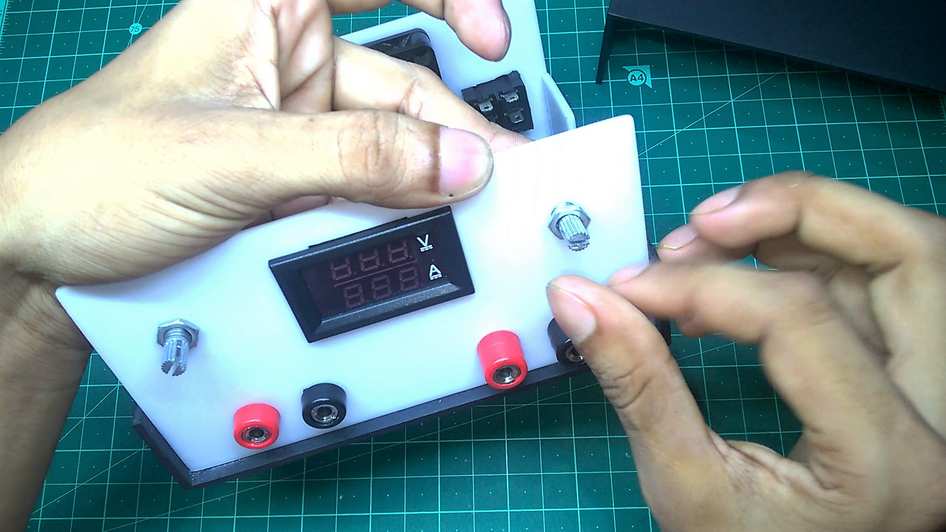 DIY Variable Power Supply With Adjustable Voltage and Current 14