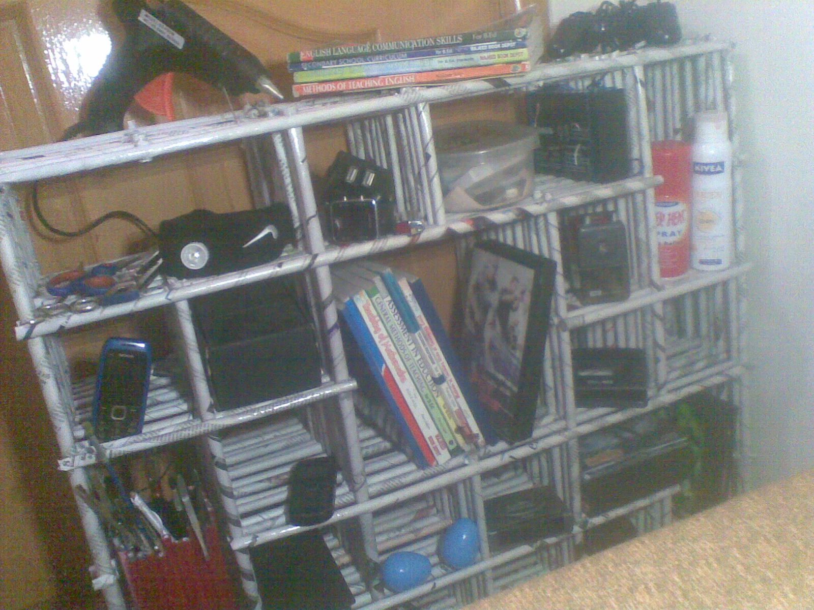 MakeHeavy Duty Newspaper Rack 7 Steps Instructables