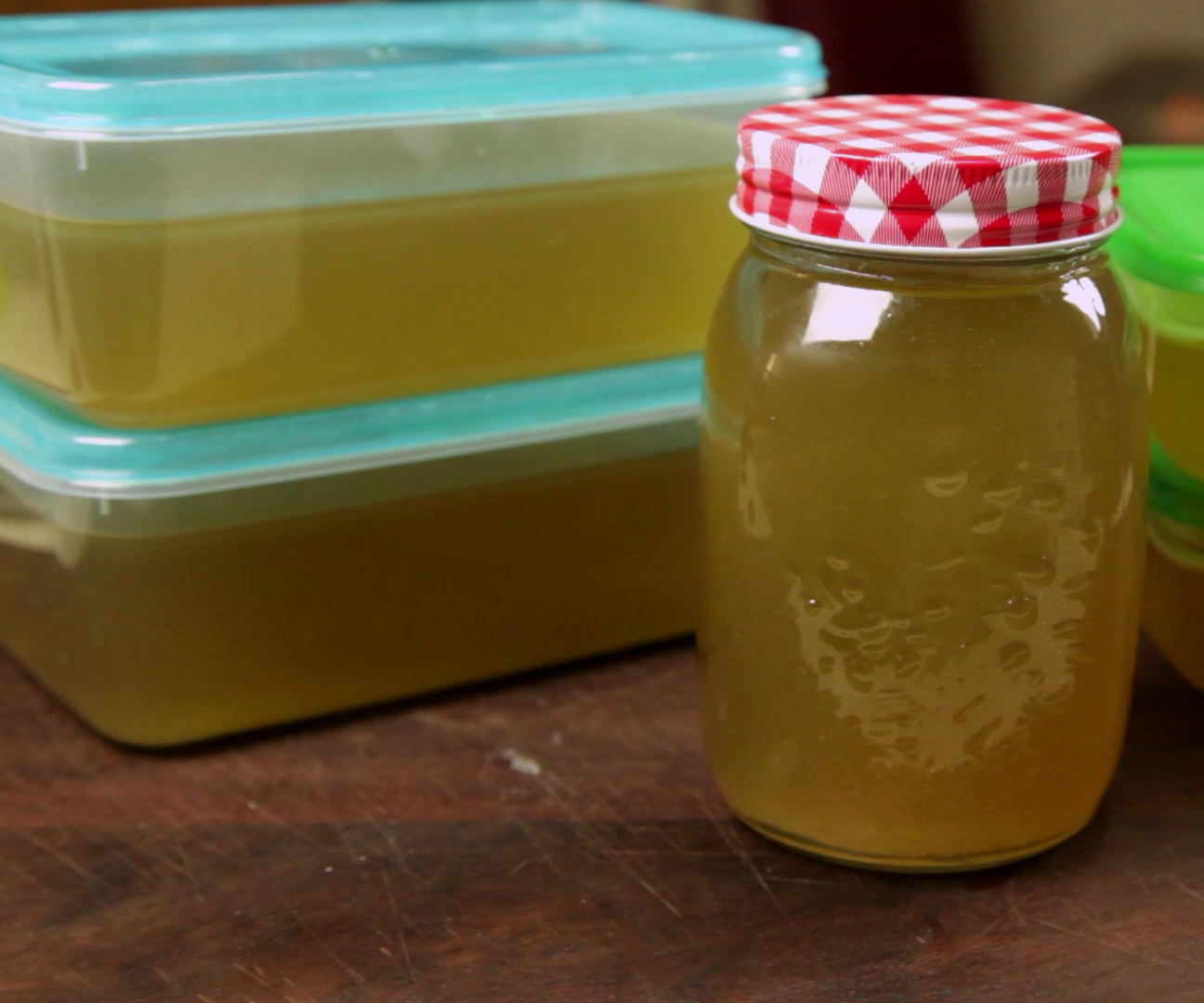 How to Make Homemade Chicken Stock
