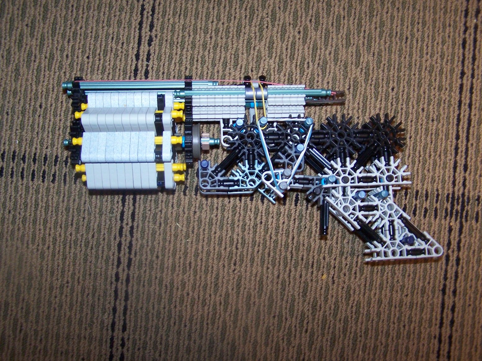 8 shot knex hand gun revolver DIY Project DIY Project Image