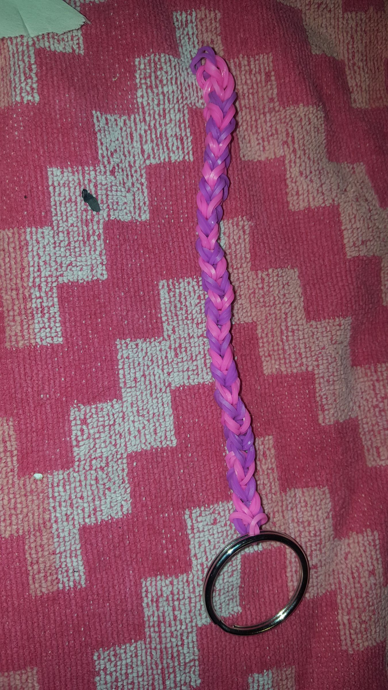 Loom Band Bracelet/key Chain : 9 Steps 