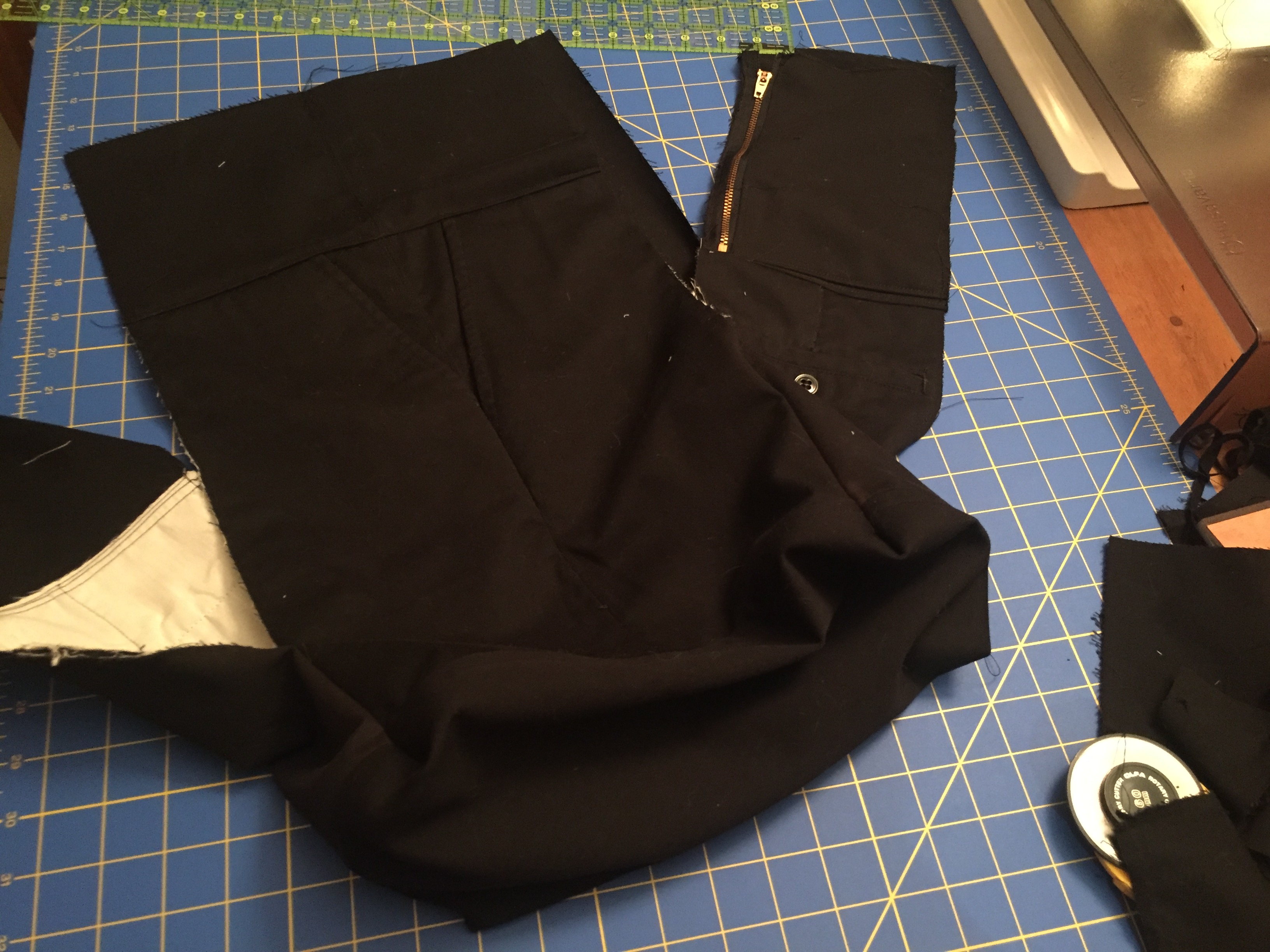 PANTSPACK Make a Backpack Out of Old Pants 8 Steps (with Pictures