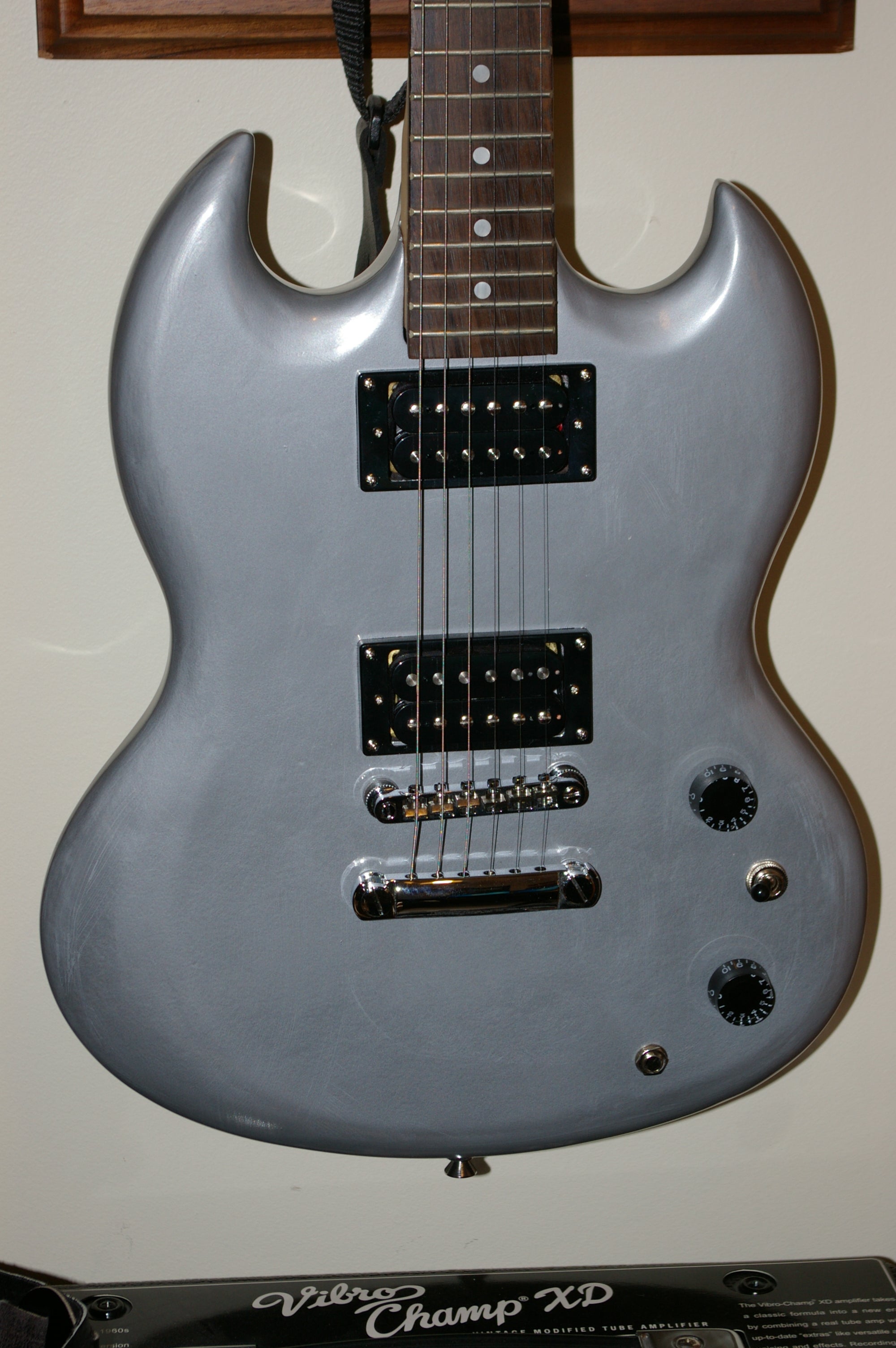 Refinish and Reshape a Solid Body Electric Guitar 9 Steps (with