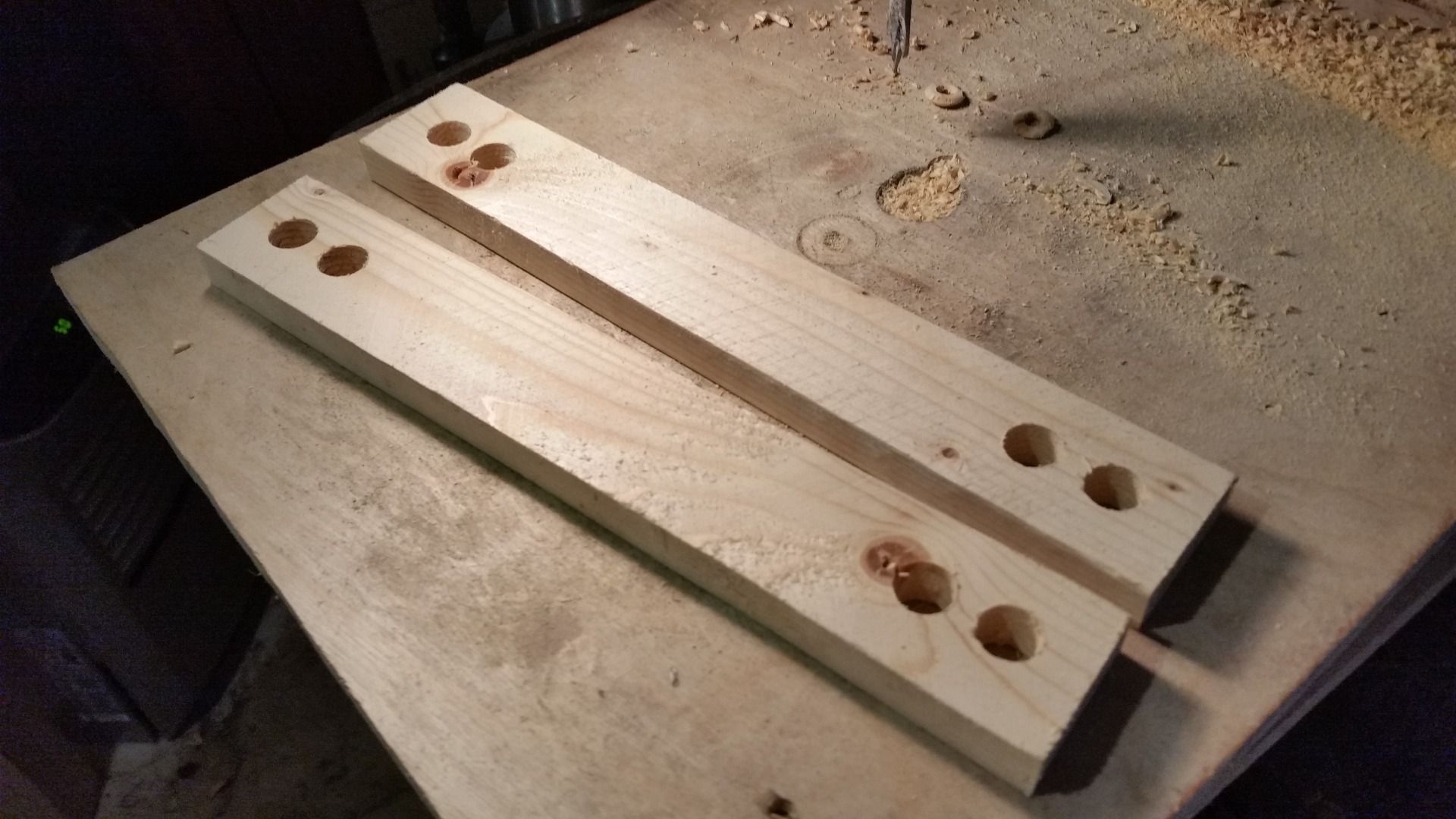 How to Make a Kite String Winder From 2x4 Scraps 6 Steps (with