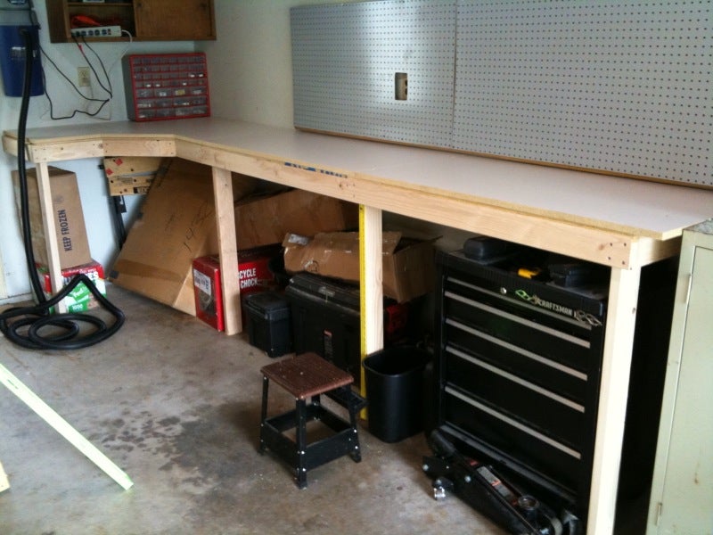 Cheap and Easy Garage Workbench : 3 Steps - Instructables