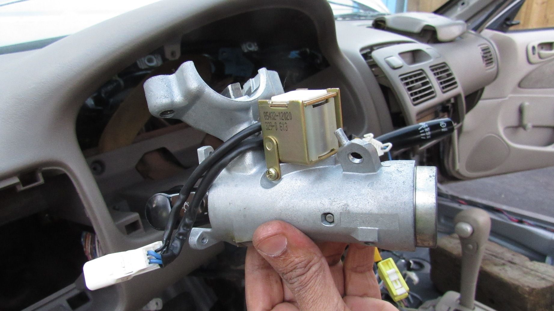 How To Hotwire Your Car 5 Steps With Pictures Instructables