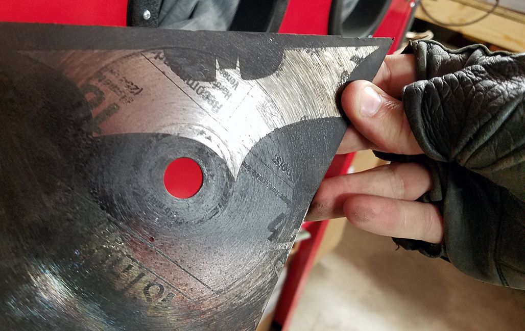 Batarang From a Saw Blade : 6 Steps (with Pictures) - Instructables