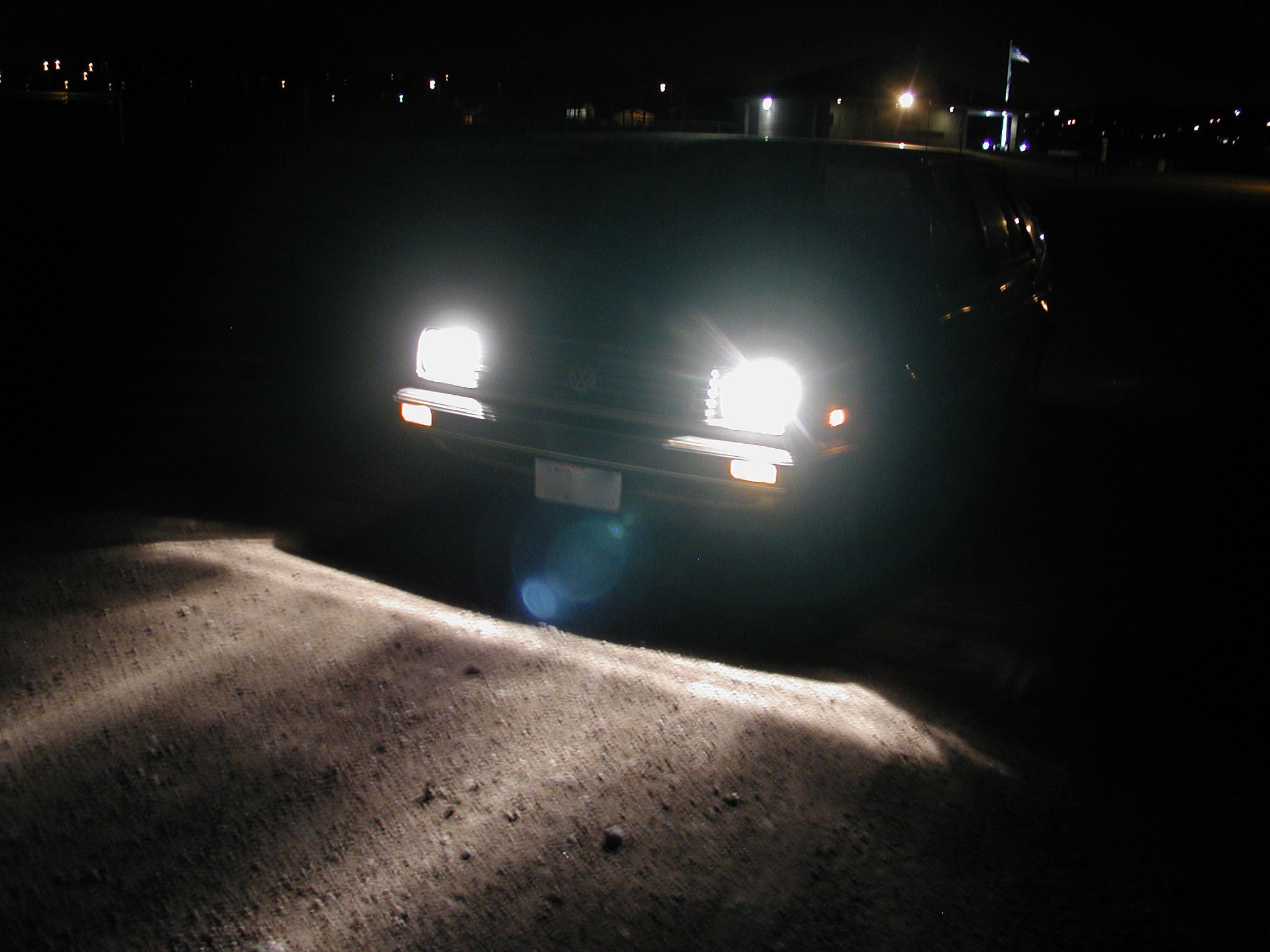 Don'T Overdrive Your Headlights:  A Driver'S Essential Safety Tip - o9md9dj