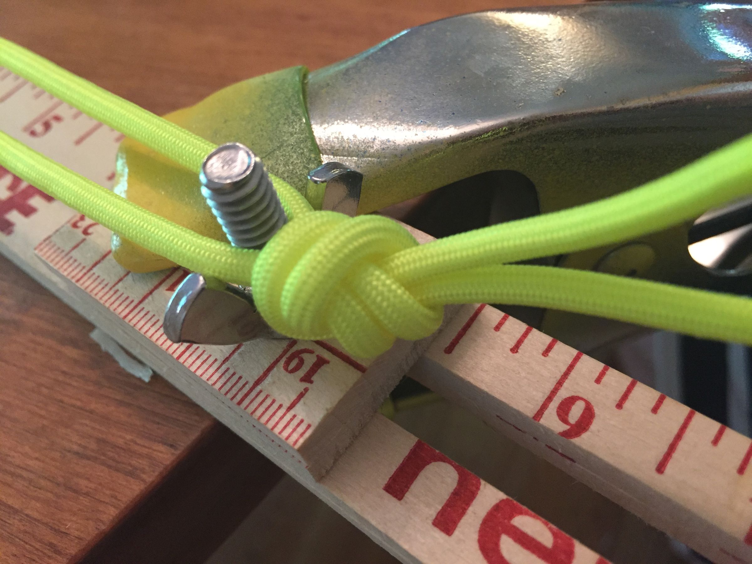Softball/Baseball Themed Paracord Bracelet 9 Steps (with Pictures