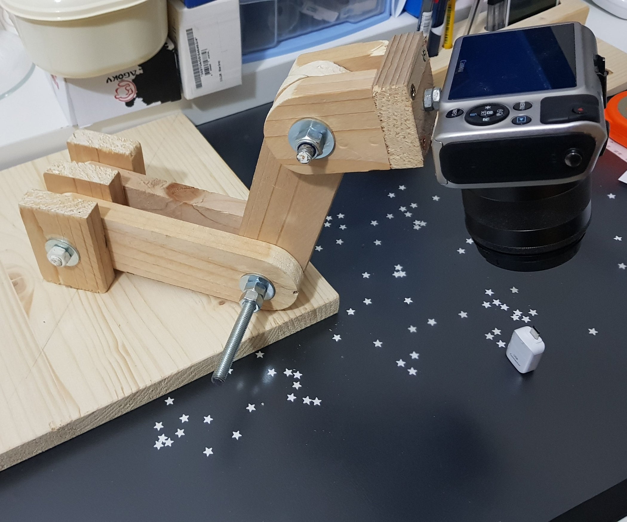 Cheap Wooden Cam Holder 4 Steps Instructables