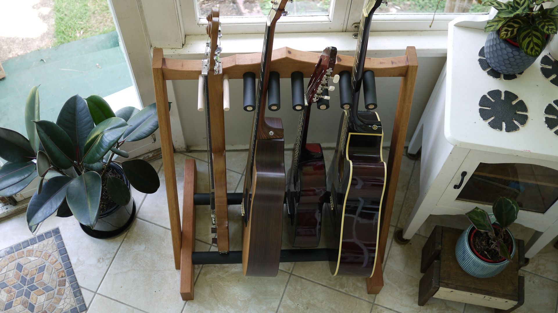 Timber Guitar Stand 30 Steps (with Pictures) Instructables