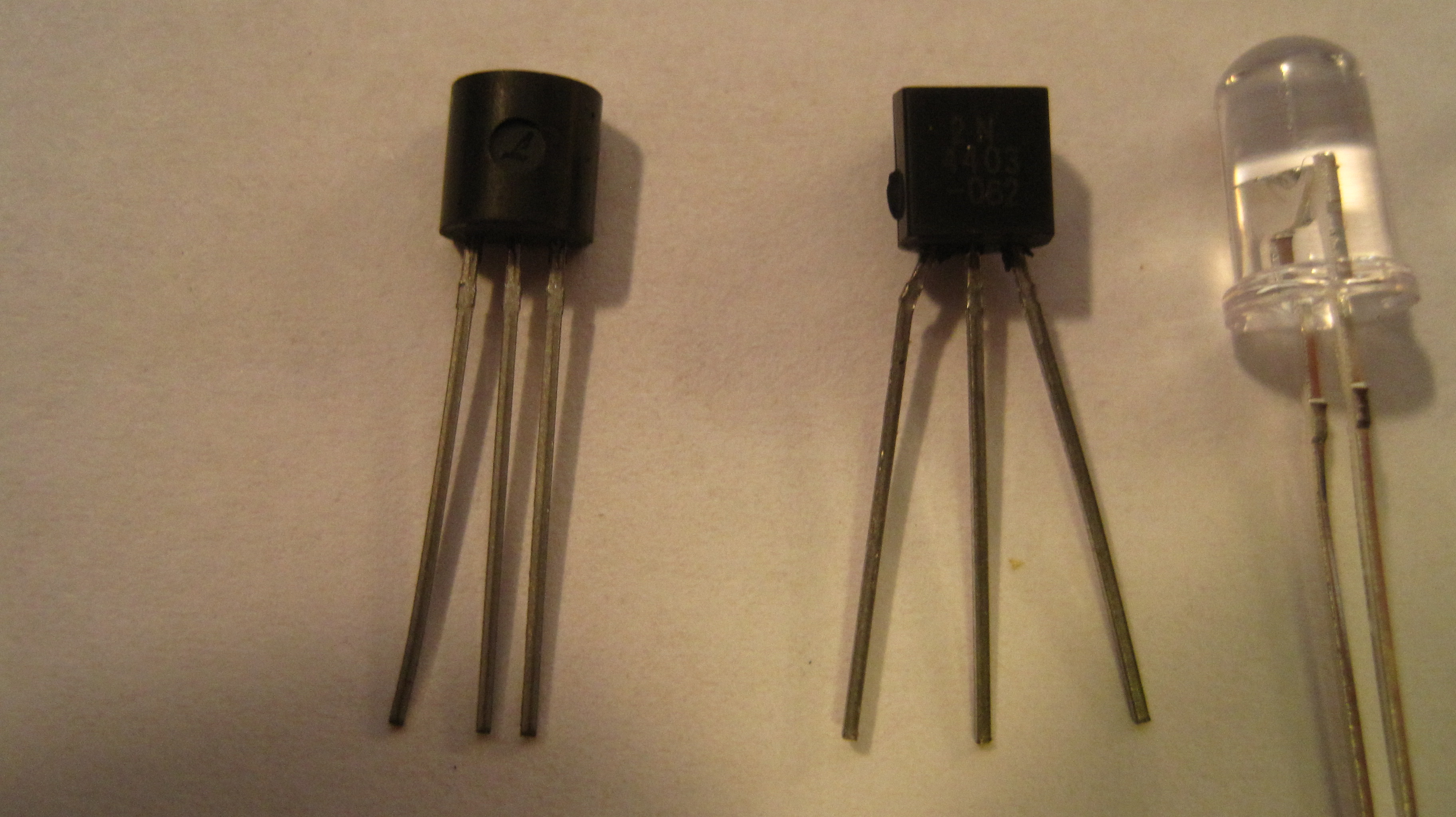 Two Transistor LED Flasher Circuit 5 Steps Instructables