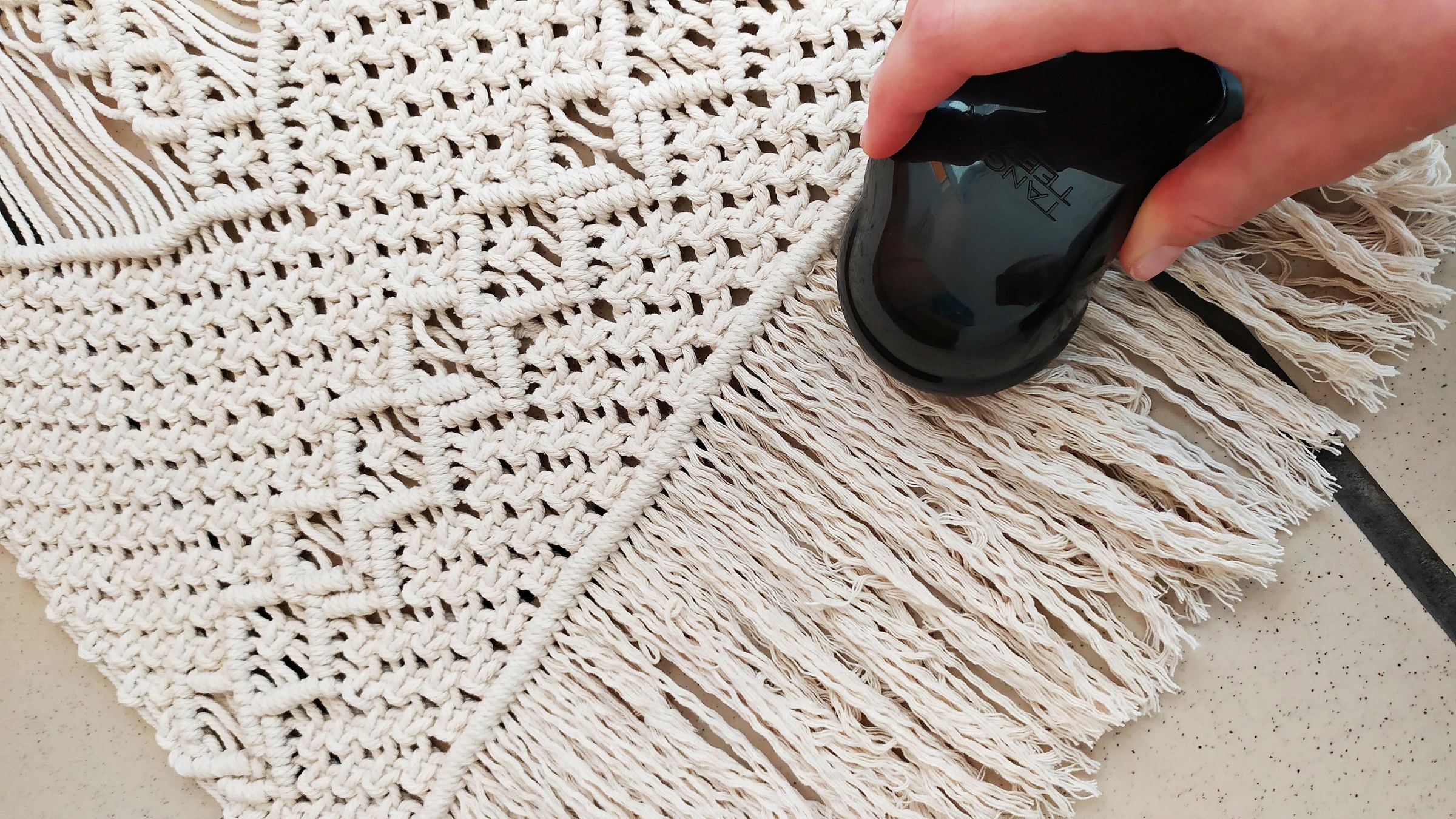 How to Make a Bohemian Macrame Rug : 14 Steps (with Pictures ...