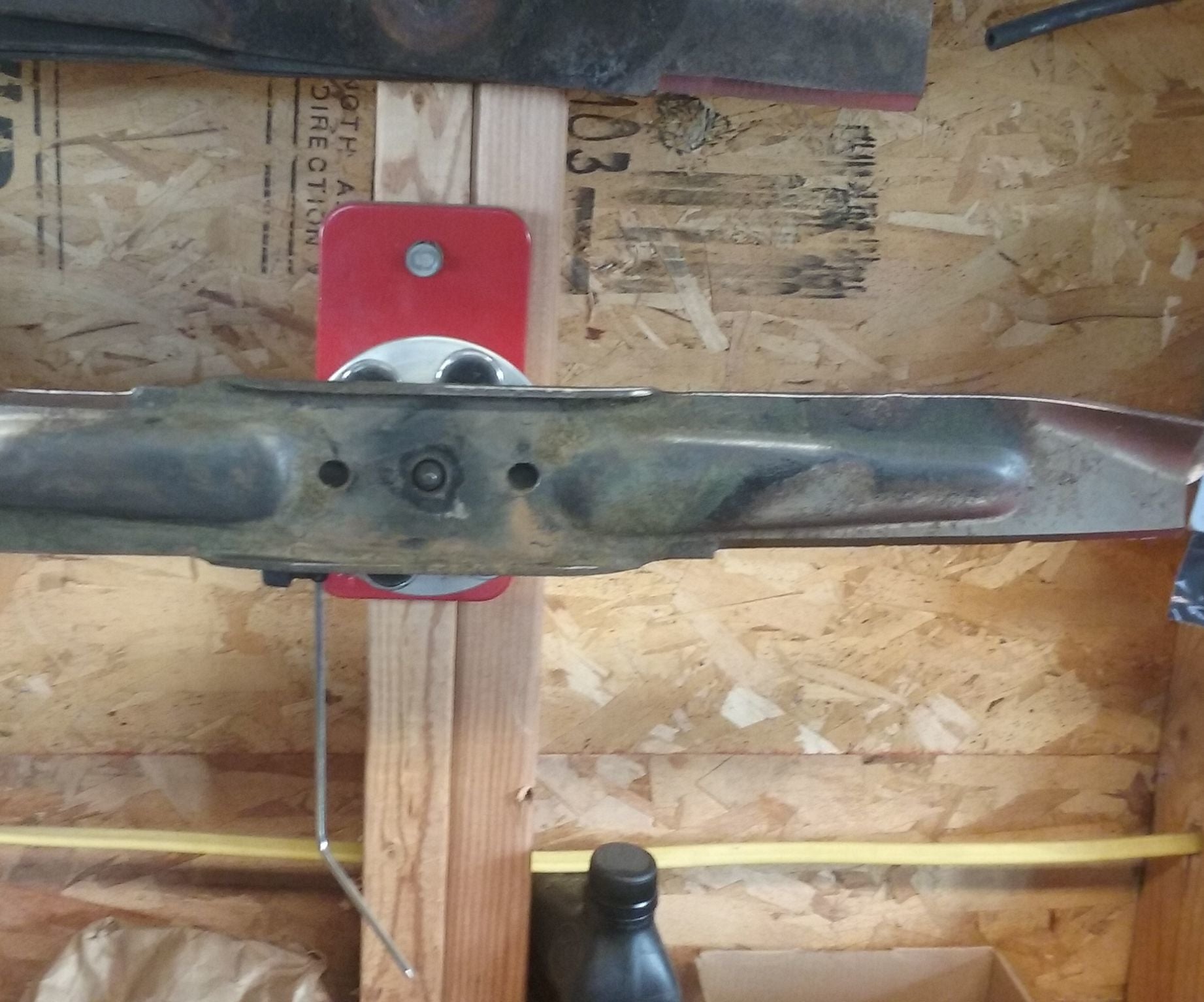 How to Sharpen the Blade on a Toro Push Mower 5 Steps Instructables