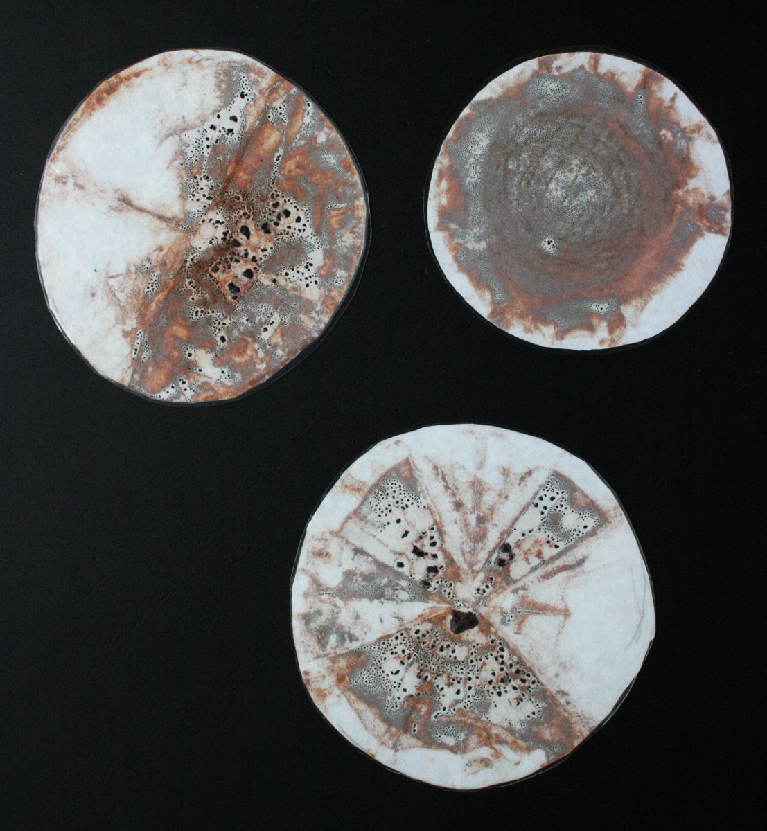 DIY guide for Coasters and bookmarks out of filter paper used in chemistry with step-by-step instructions