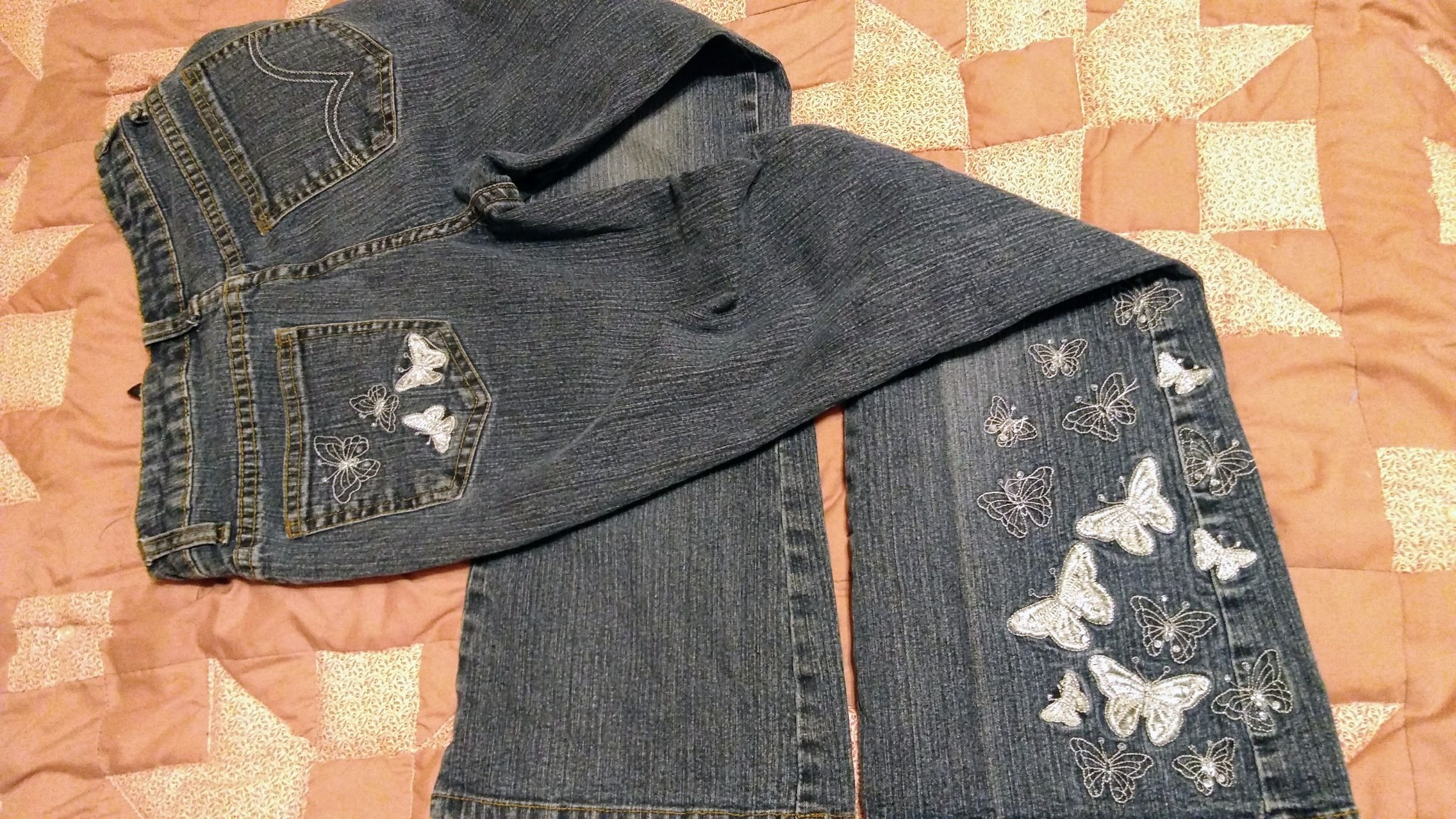 Make a Purse From an Old Pair of Jeans 6 Steps (with Pictures