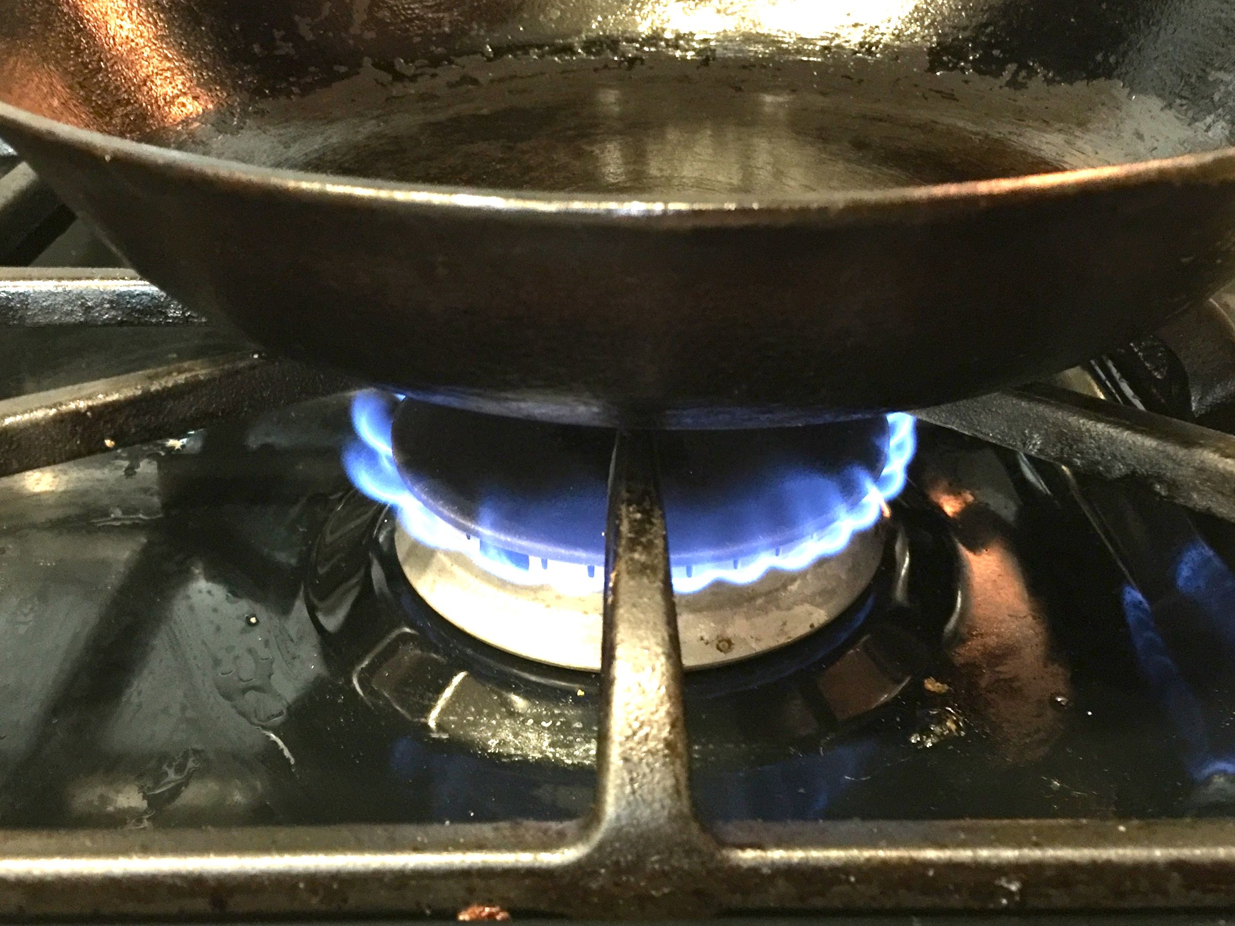 StepByStep Toasting Hamburger Buns on Stove 8 Steps (with Pictures